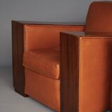 Paire de fauteuils Art Déco en cuir. Années 40.