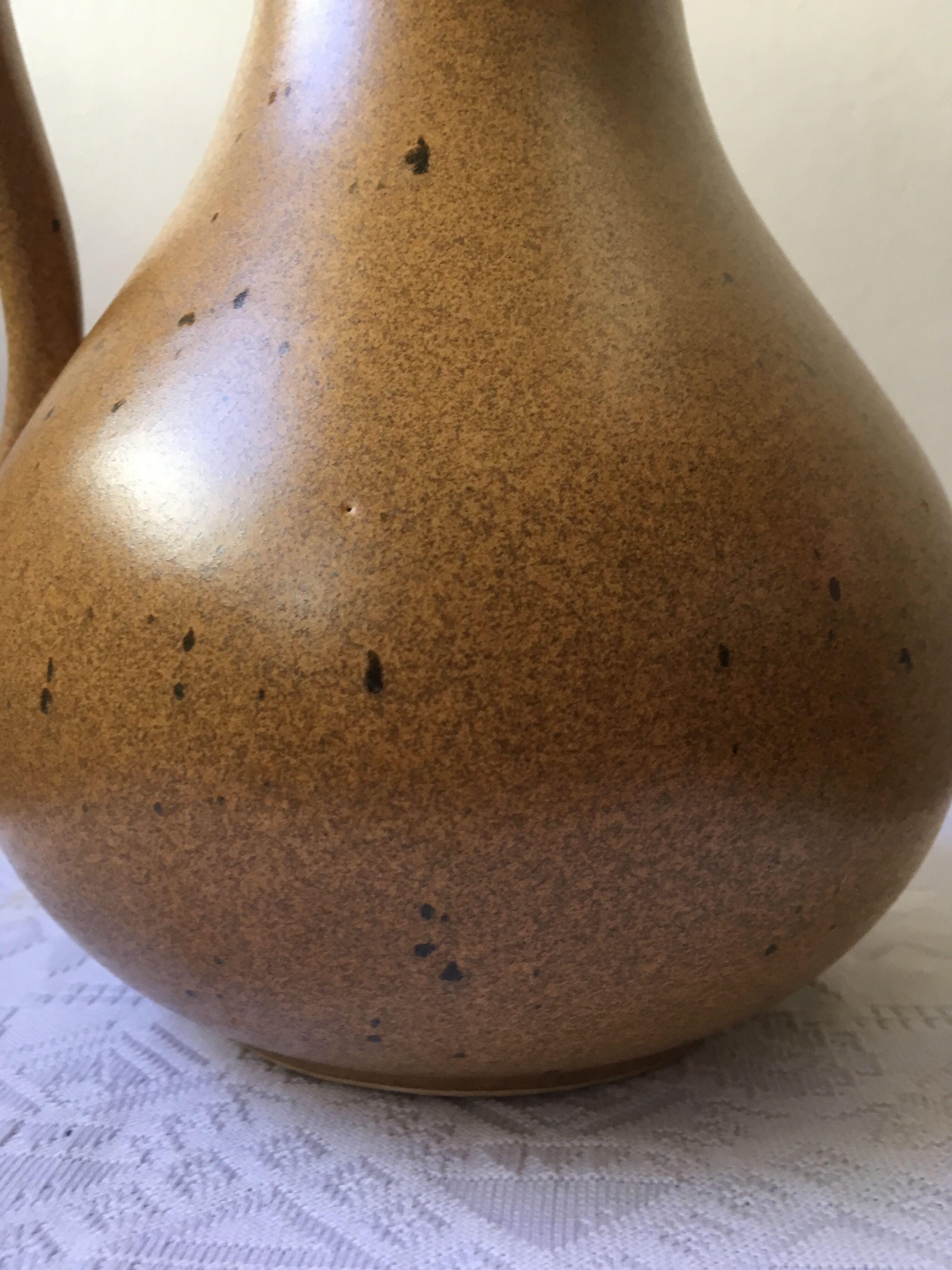 Ceramic pitcher sandstone aspect by Claude Paci