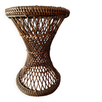 Diabolo stool in rattan
