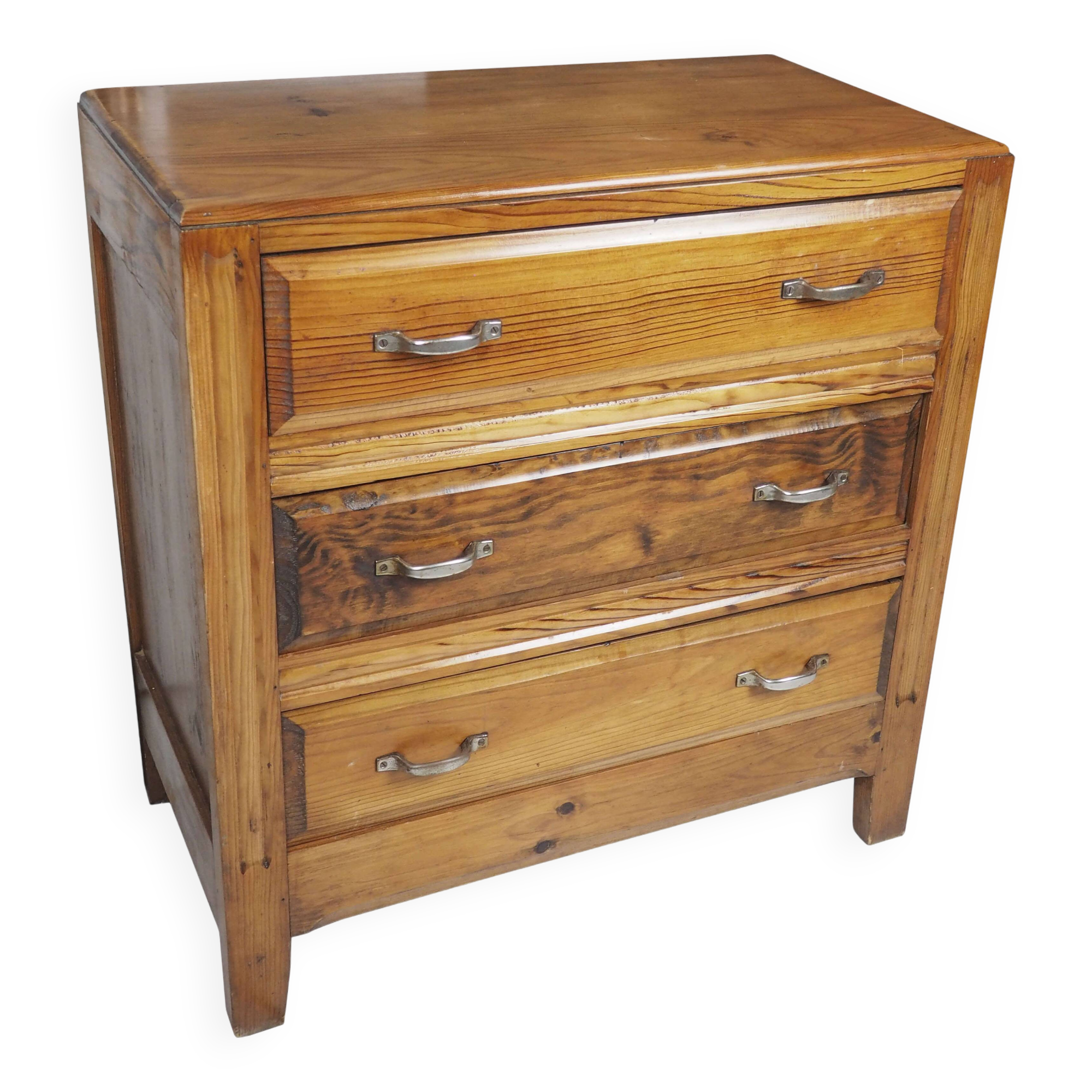 Wooden chest of drawers with 3 drawers