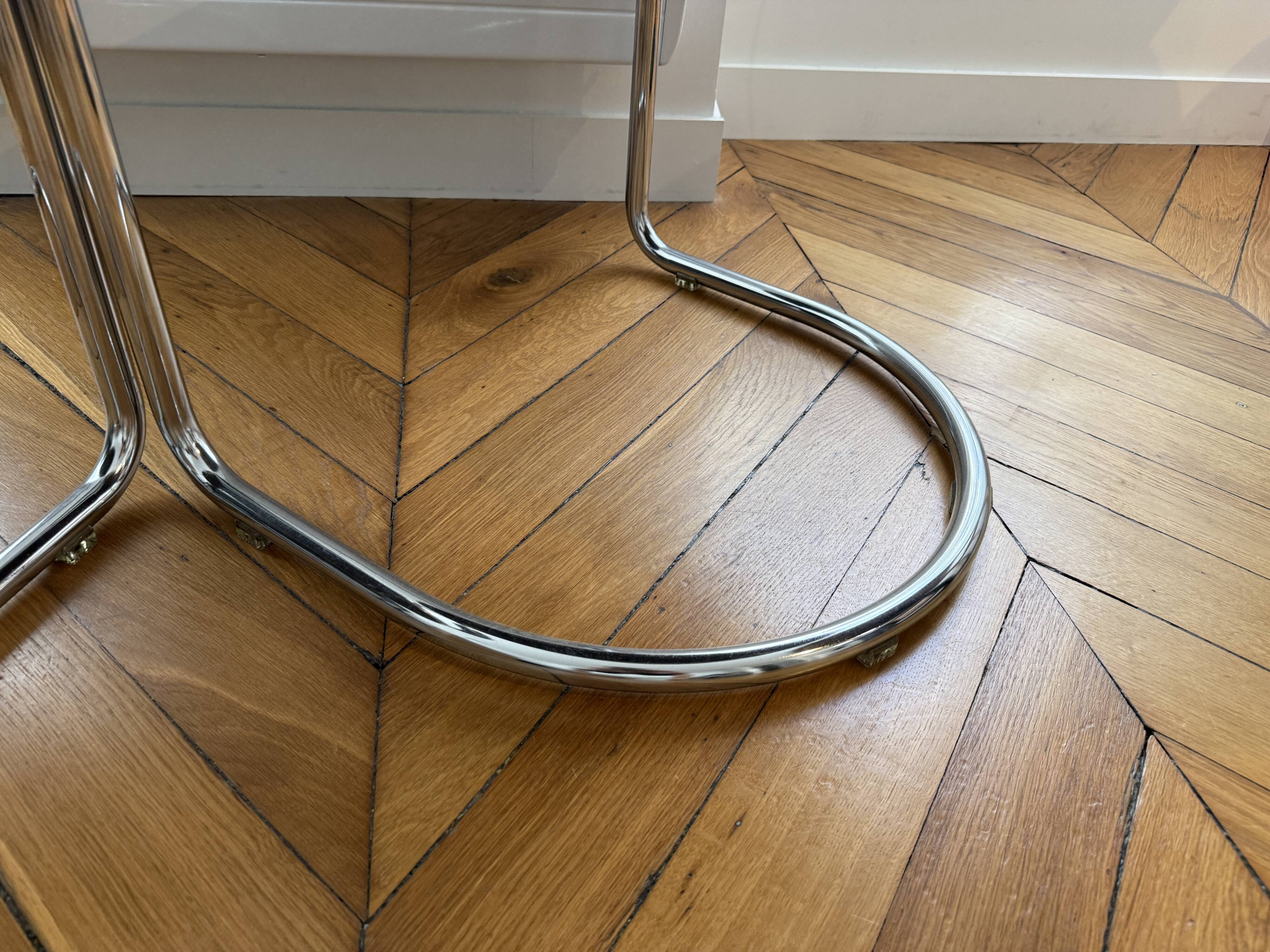 Chaises cantilever en acier tubulaire vintage des années 50