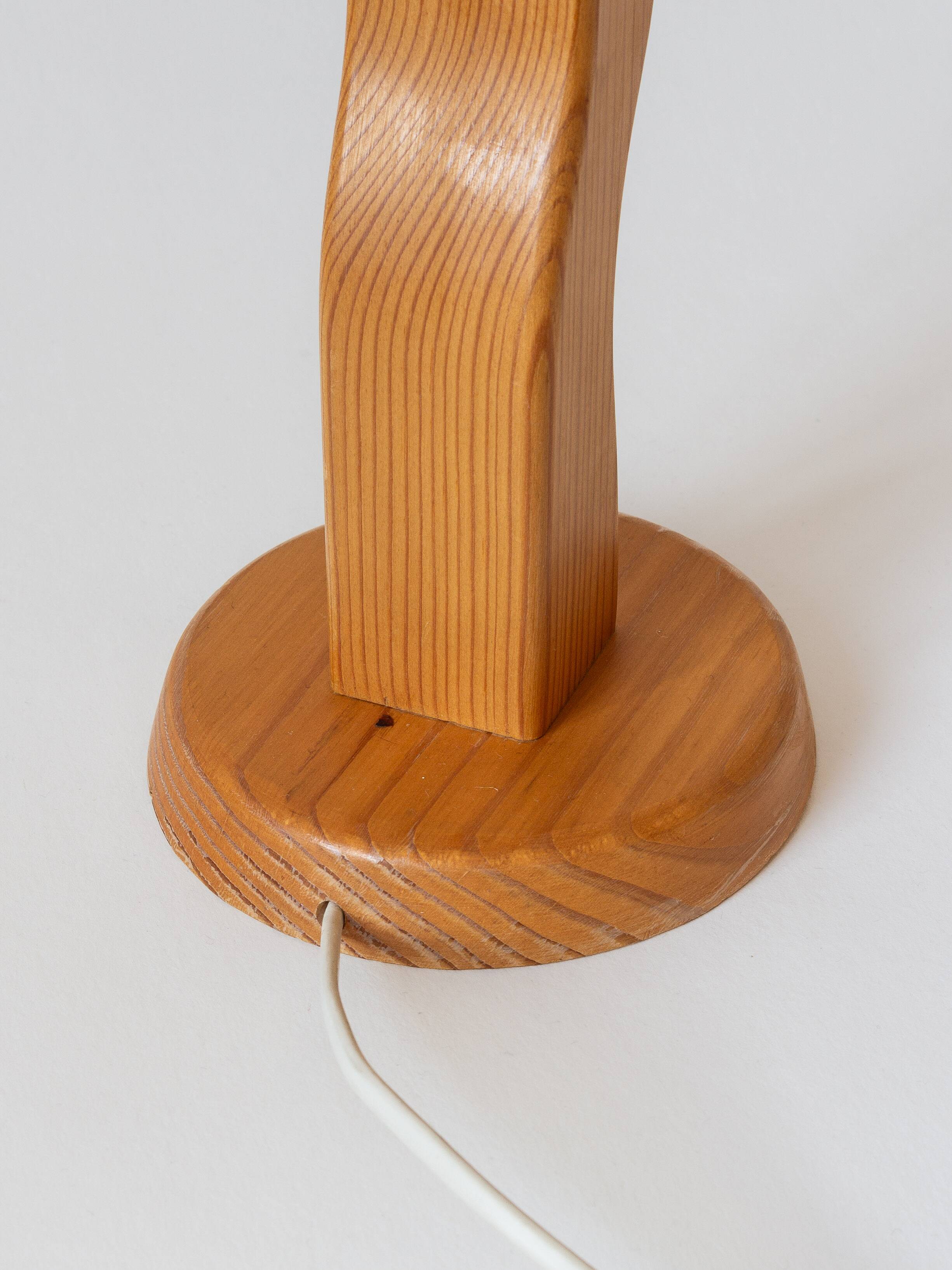 Organically shaped pine lamp base, 1980s