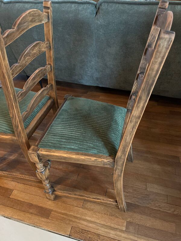 4 chaises anciennes assises velours vert
