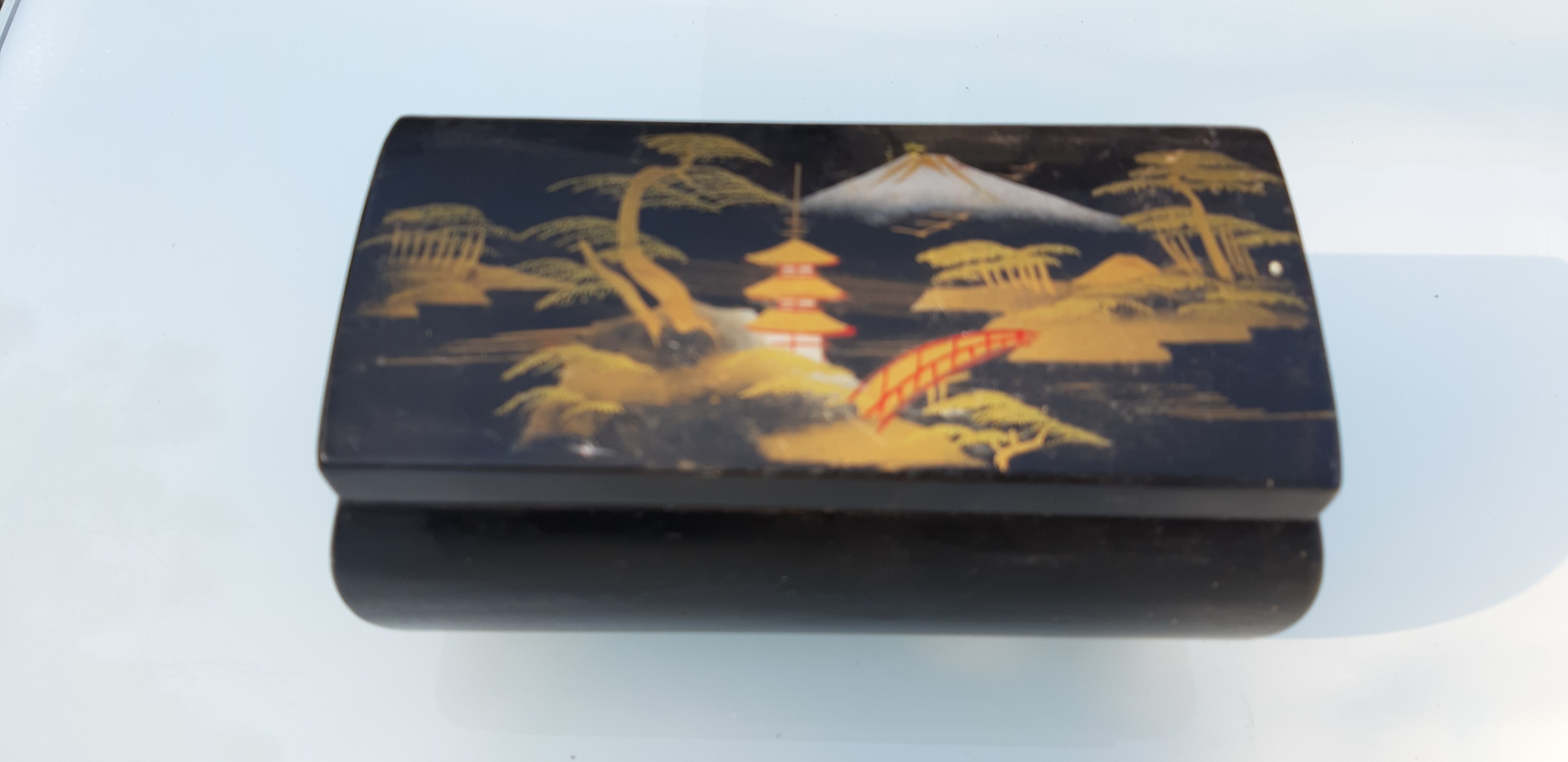 3 Napoleon III japanese laque boxes