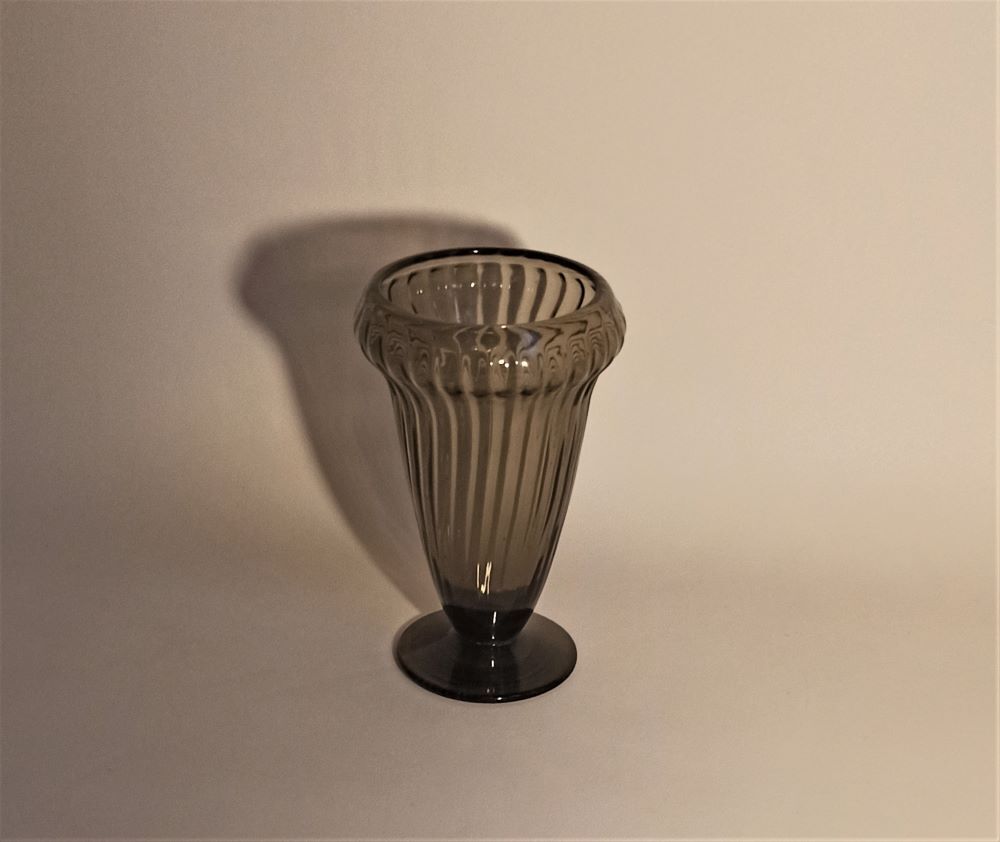 Vase form medici years 30 height 26 cm