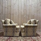 Paire de fauteuils anglais en soierie