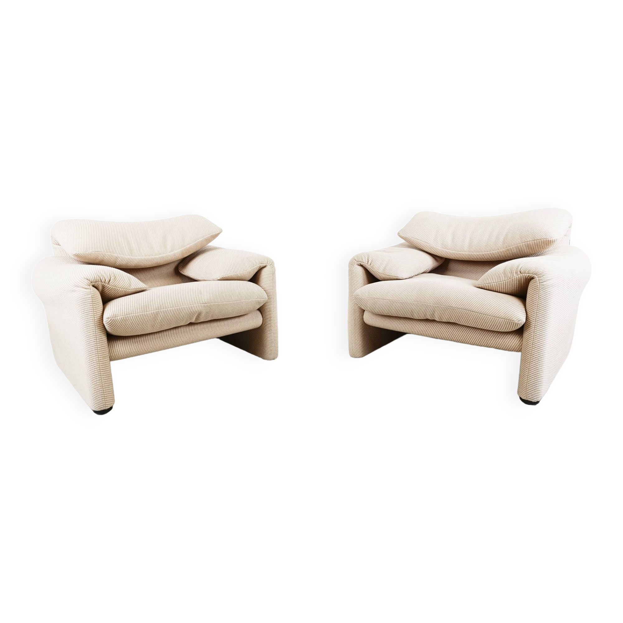 Paire de fauteuils Maralunga par Vico Magistretti pour Cassina, 1973