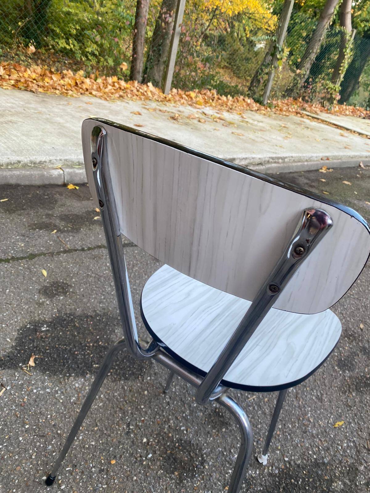 2 chaises formica beige et acier 1980