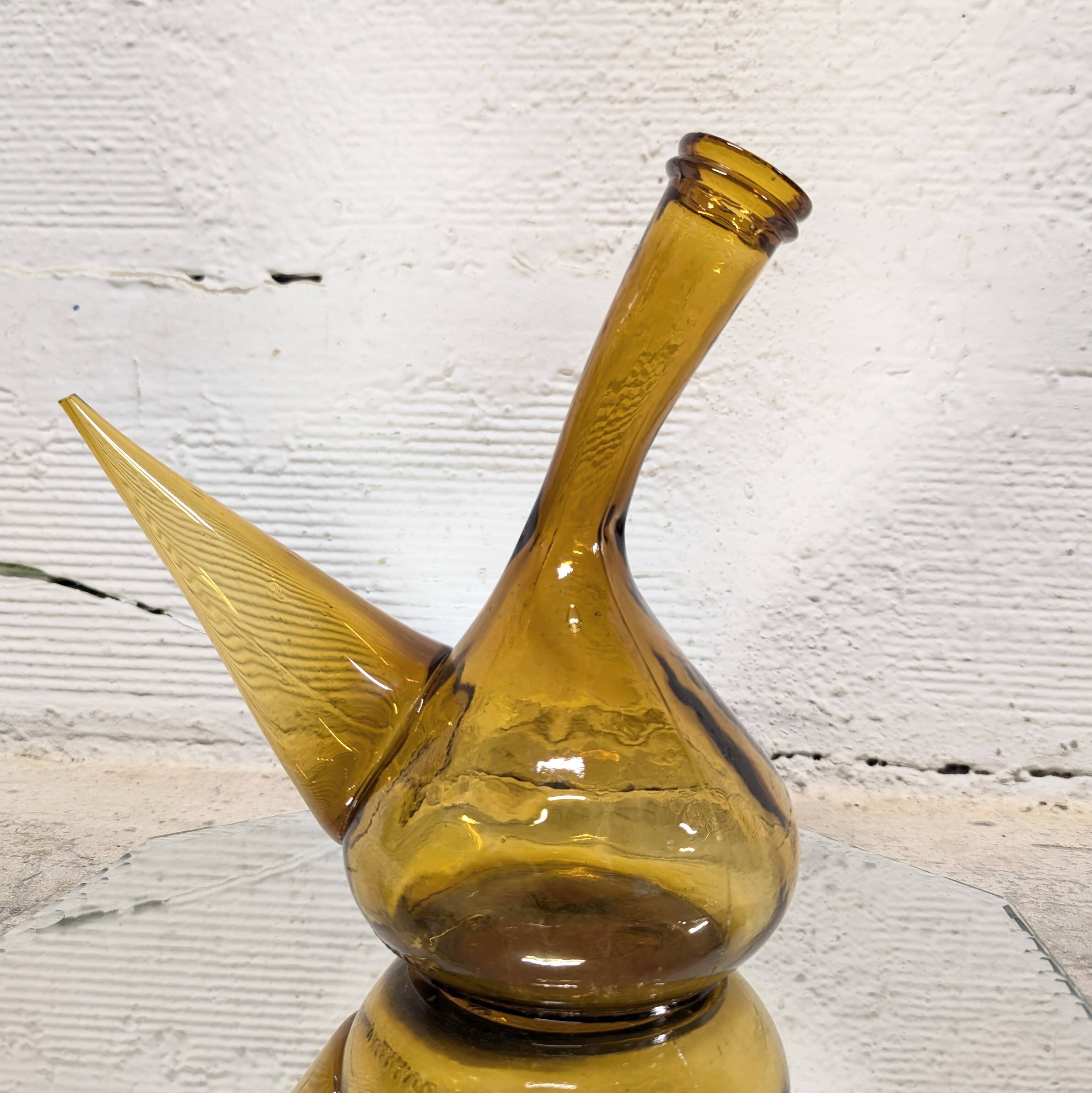 Catalan Pourou in amber glass