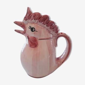 Hen pitcher