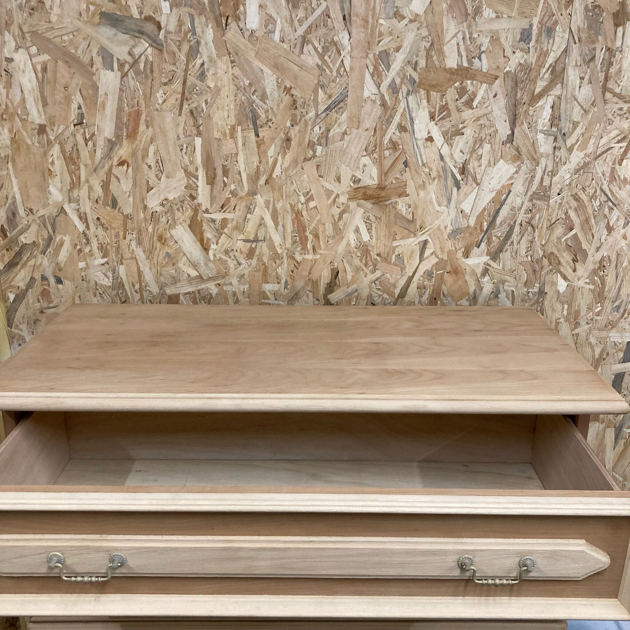 Chest of drawers raw wood