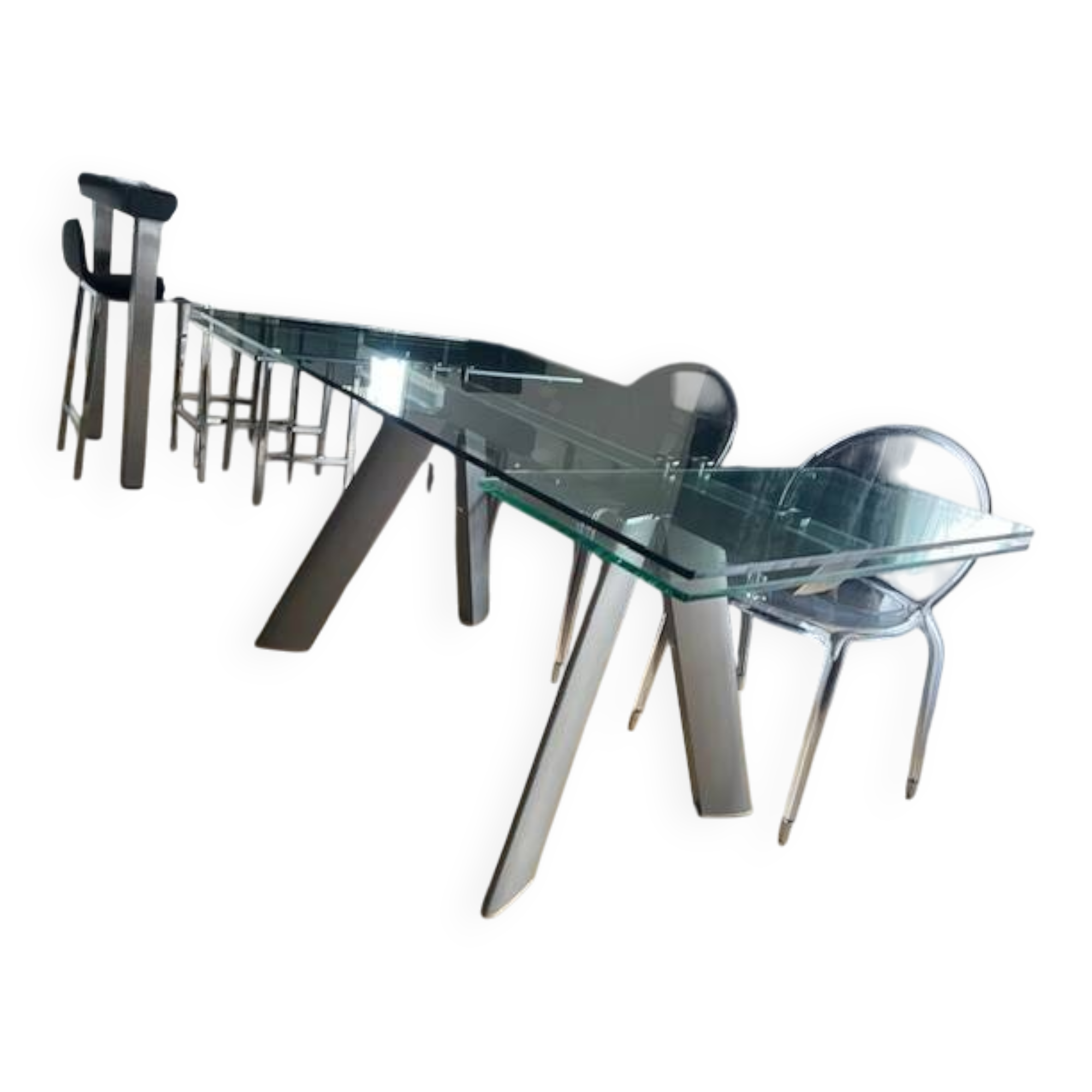 Roche Bobois dining table in glass, model Chronos, extendable.