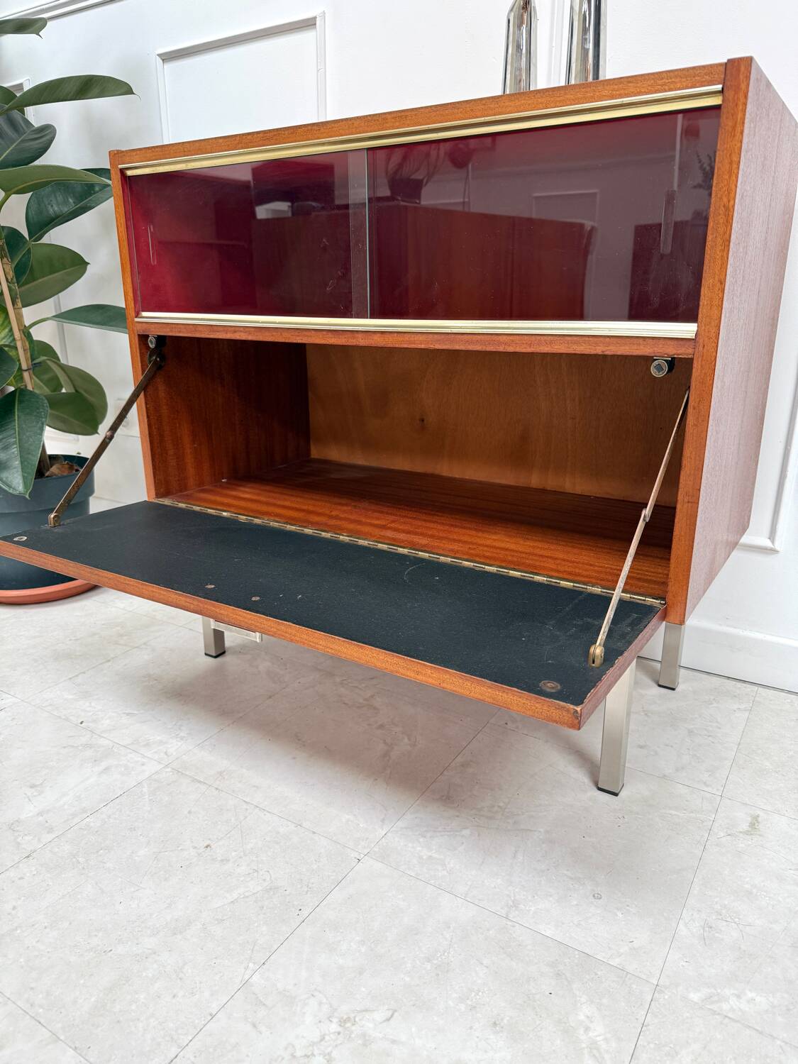 70s sideboard