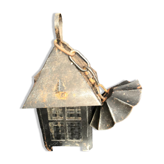 Metal lantern