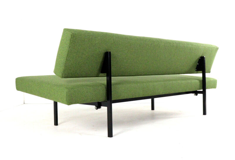 Sofa Gijs van der Sluis no. 540 - fully restored - original Dutch design