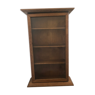 Vintage showcase