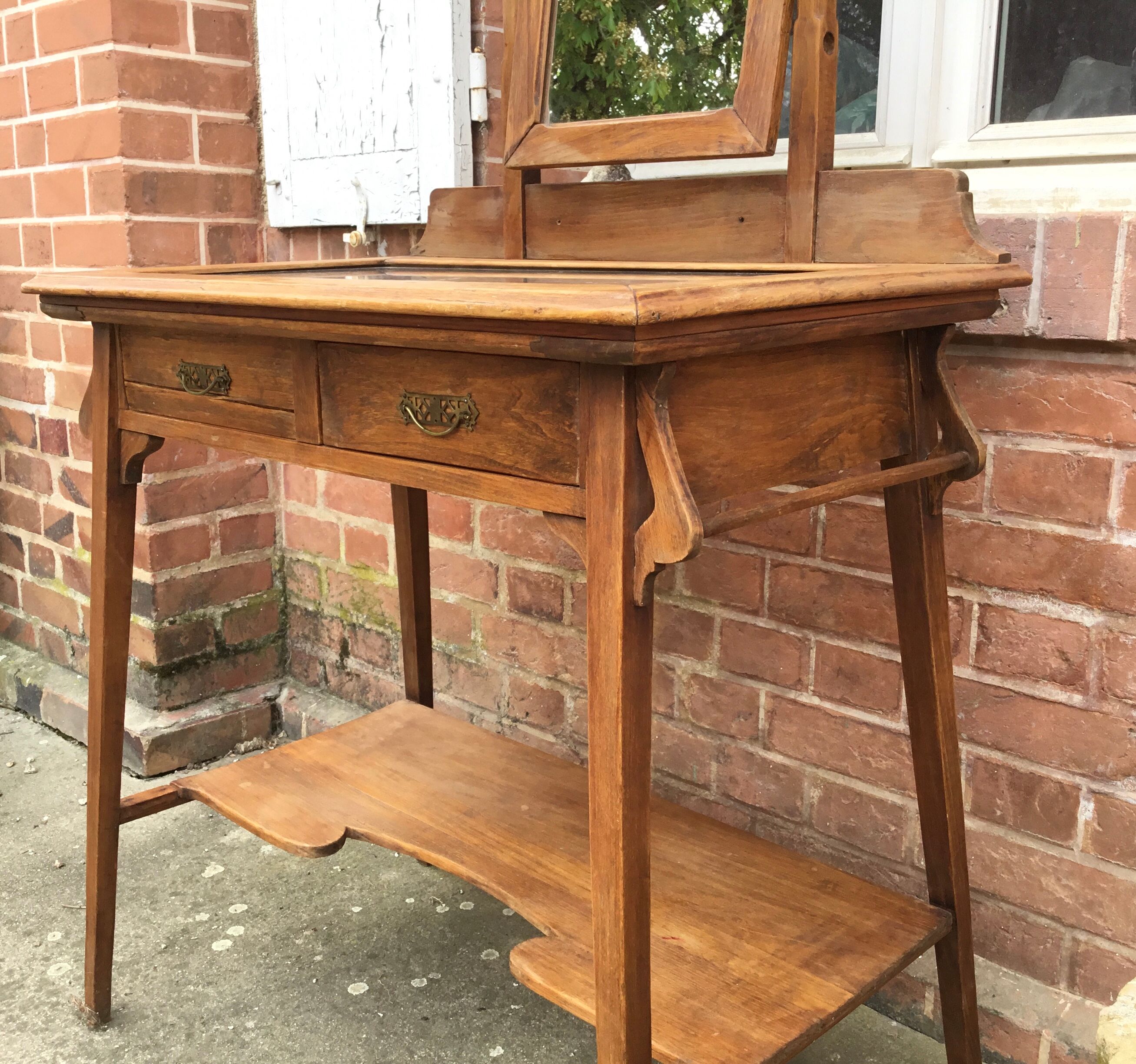 Coiffeuse art nouveau