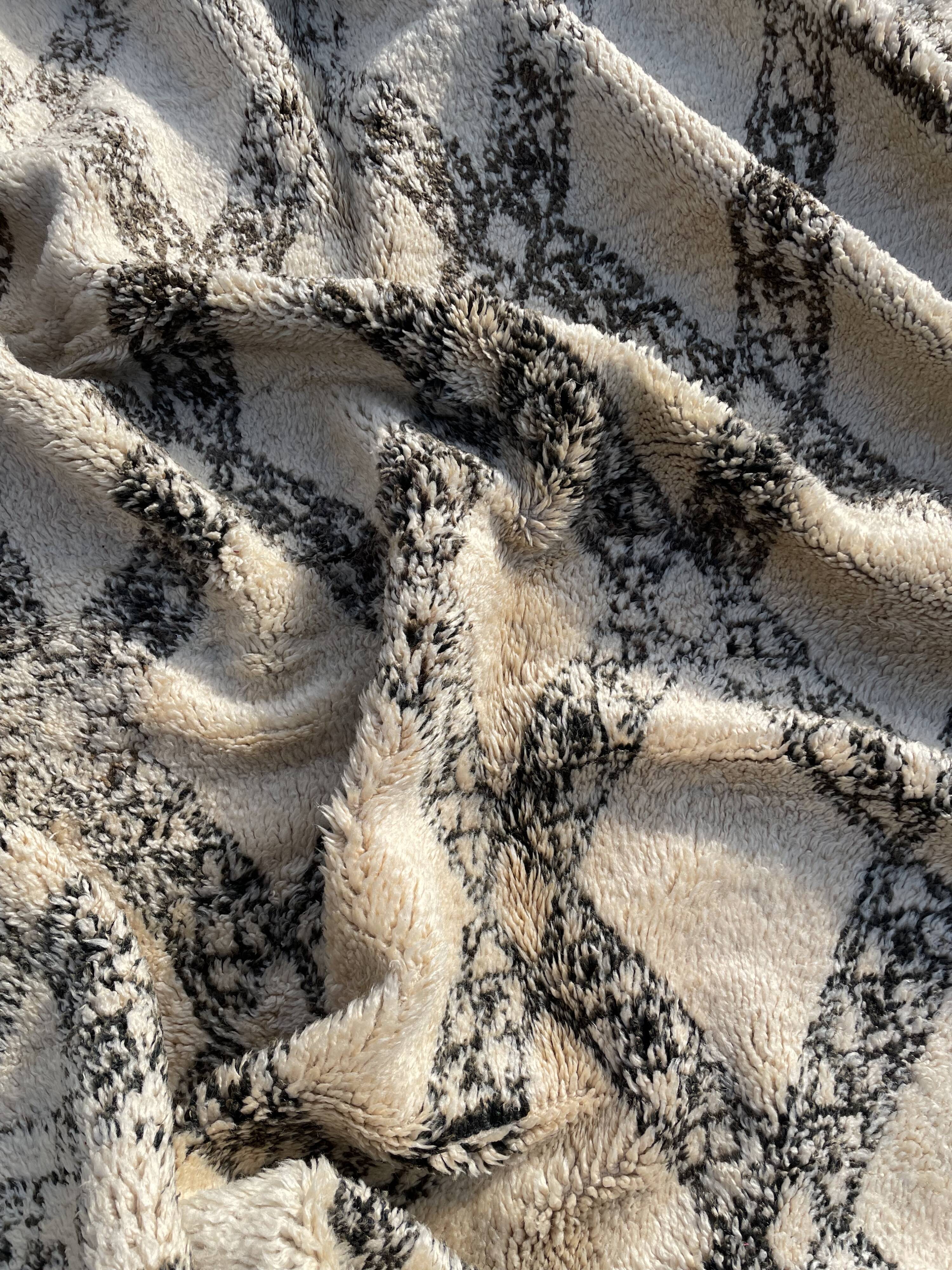 Carpet berbere beni ouarain old years 1958 modern