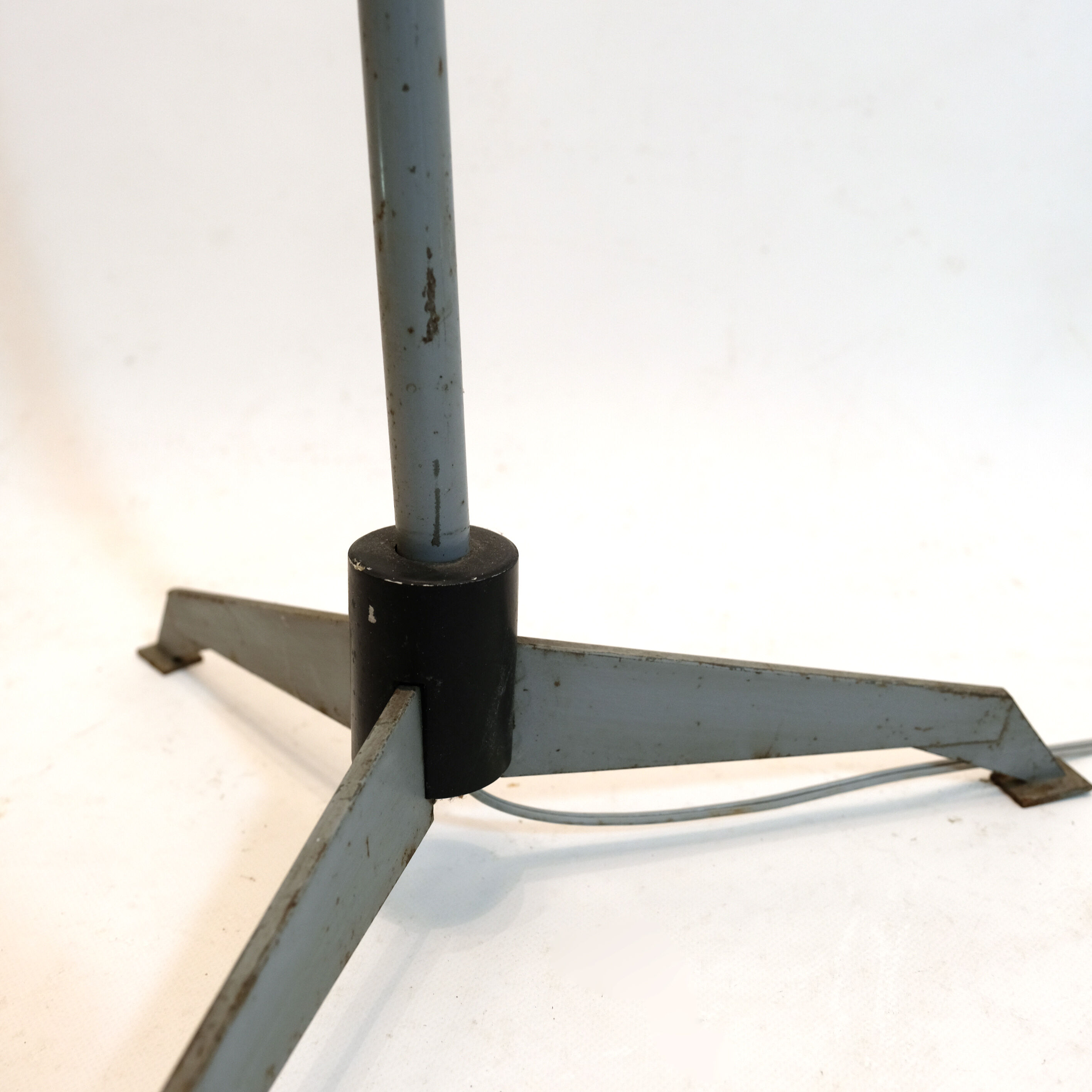 ST7128 floor lamp by Niek Hemstra, 1950