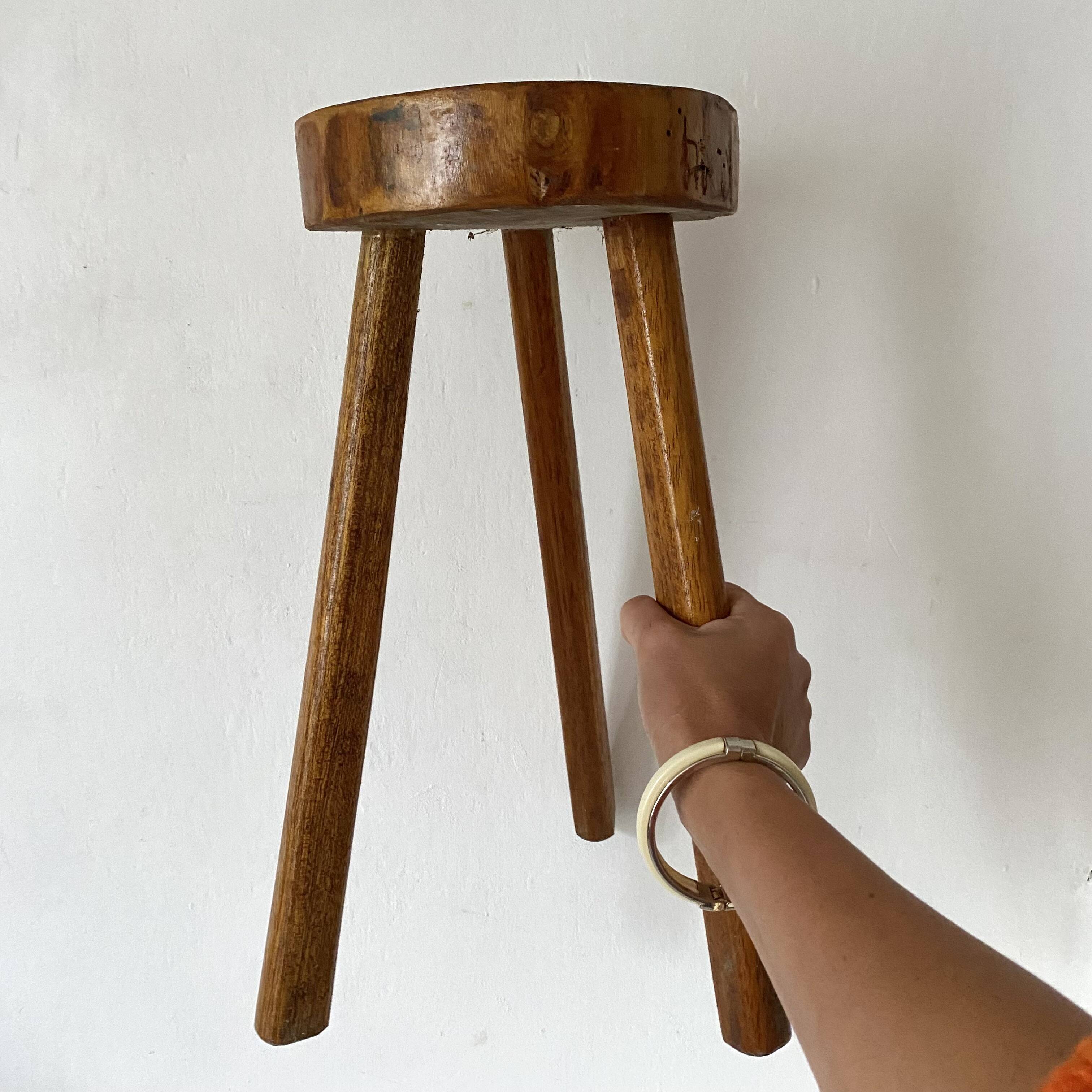 Tabouret de ferme tripode , porte plante
