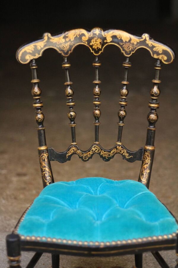 Adorable petit chaise d'époque Napoleon 3. Très bel état