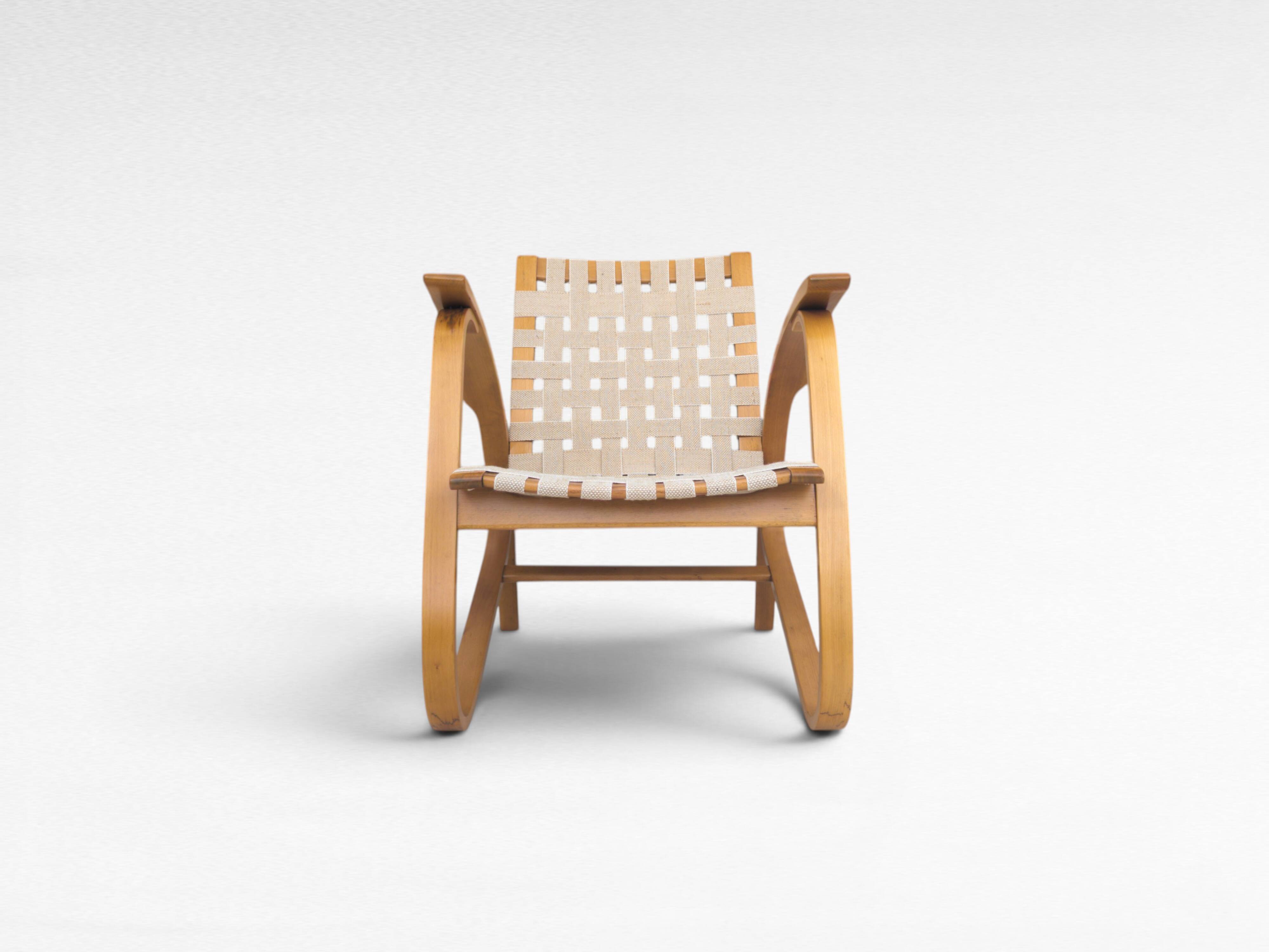Chaise longue sculpturale en bois cintré par Jan Vaněk pour UP Zavody, années 1930.