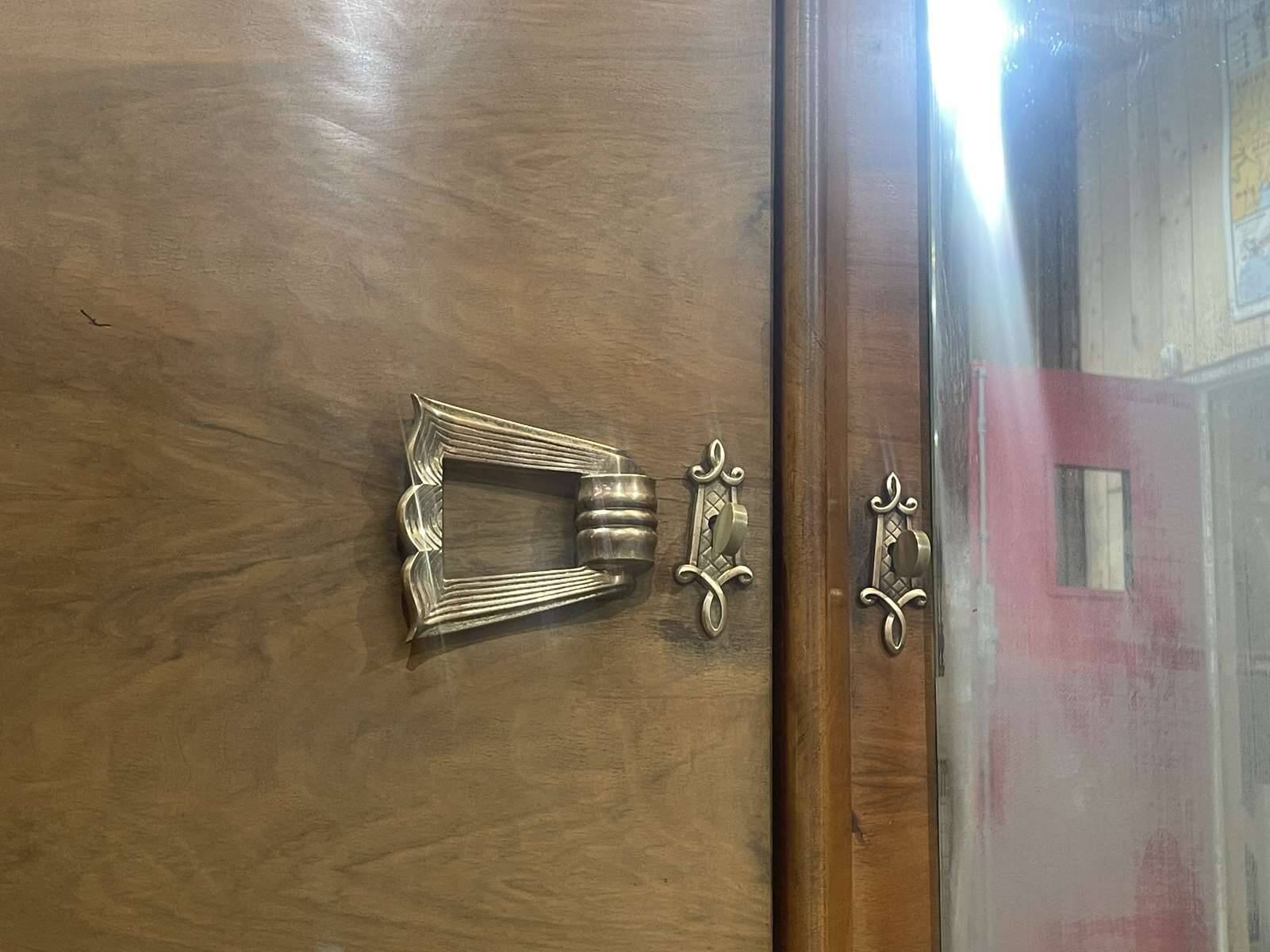 Art Deco 3-door walnut wardrobe - 1930s