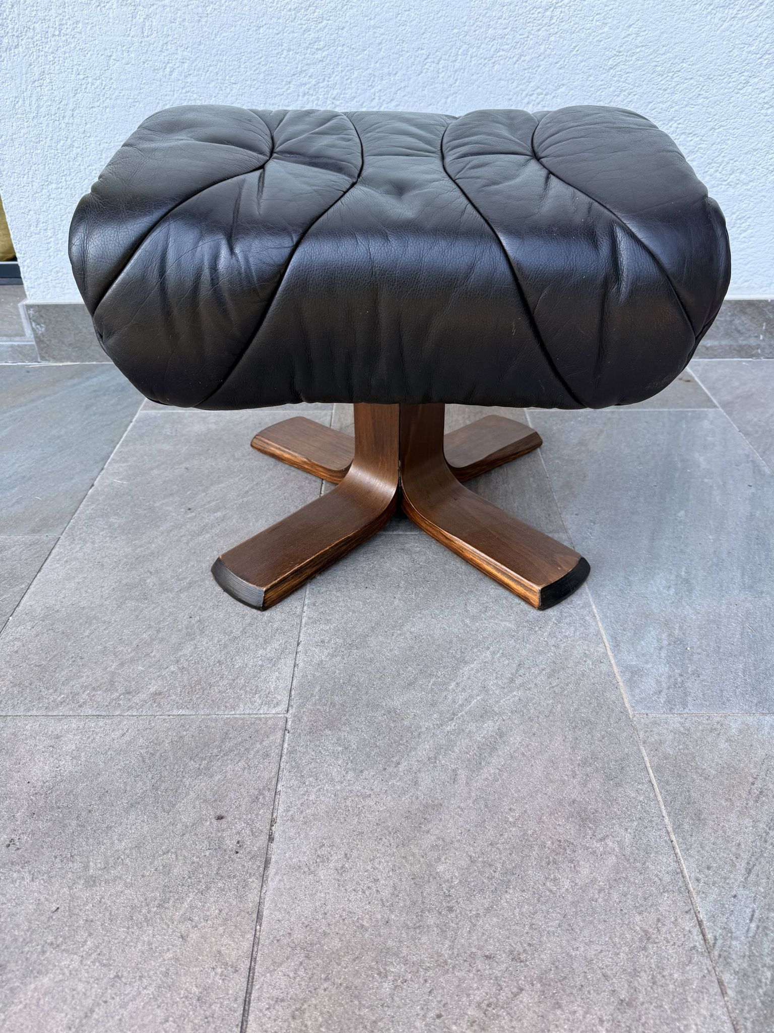 Ottoman ou tabouret style scandinave vintage