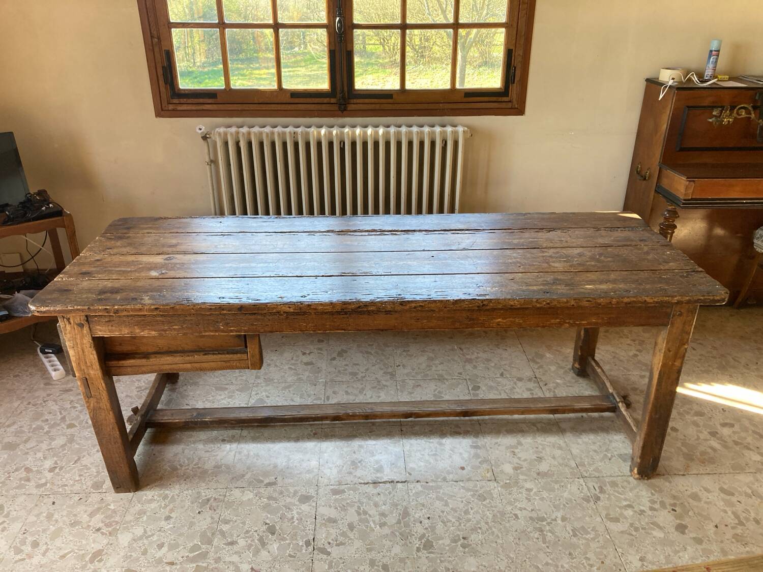 Farmhouse table