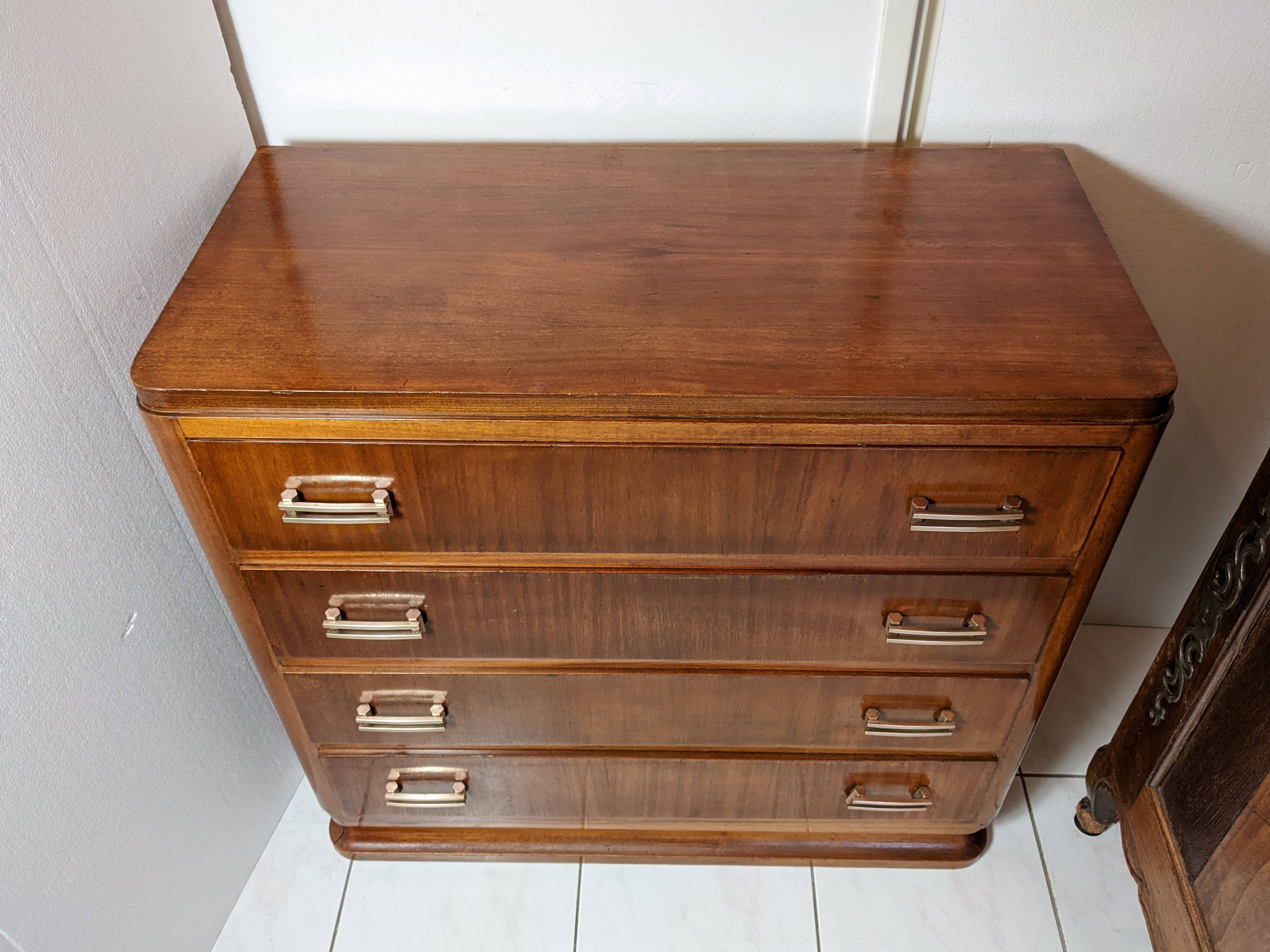 Art Deco period banker's chest of drawers circa 1920 in mahogany and mahogany veneer