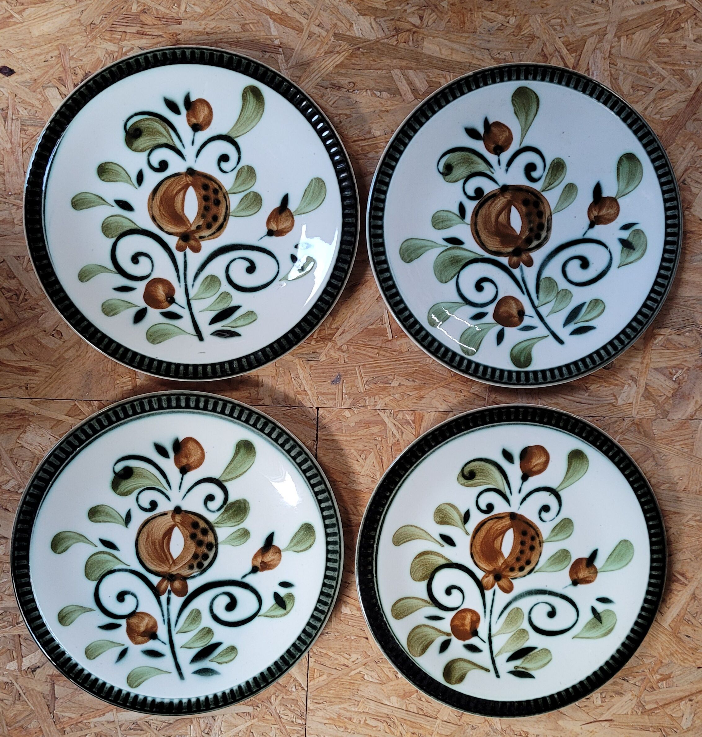 Set 4 plates Boch Argenteuil