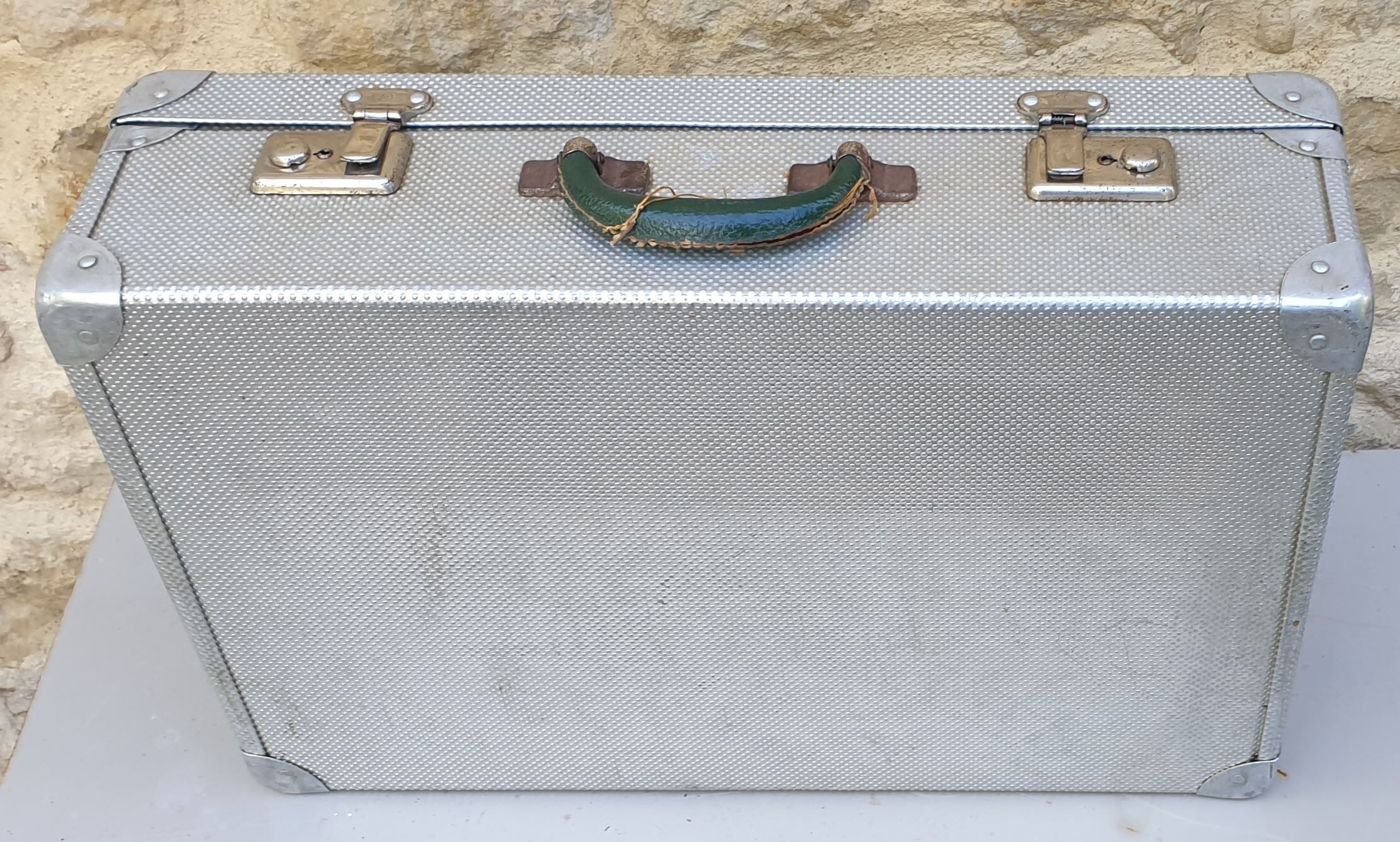 Valise aluminium vintage