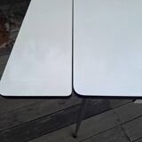 Formica table 2 chairs 2 stools