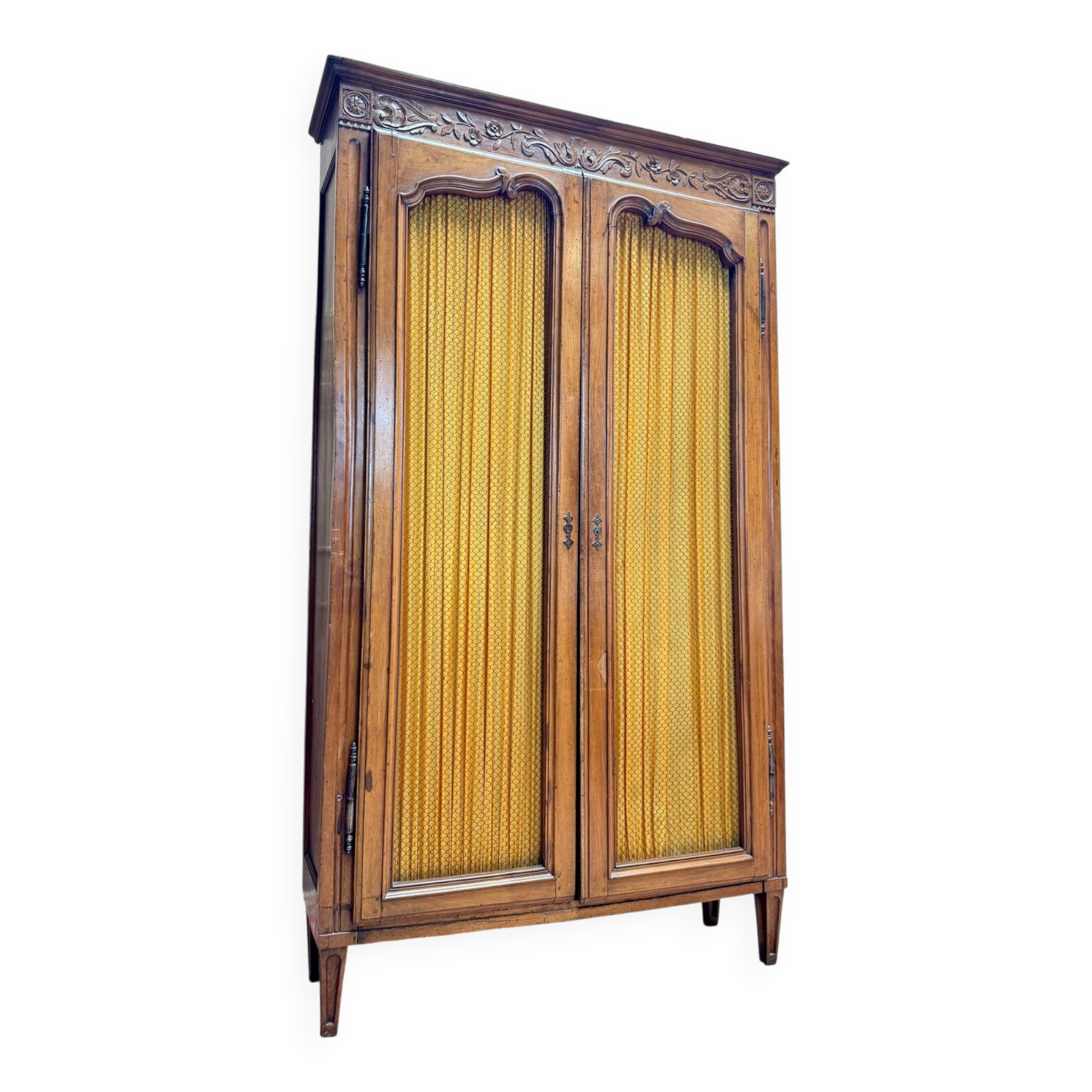 Provençal walnut bookcase from the Louis XVI period, 18th century