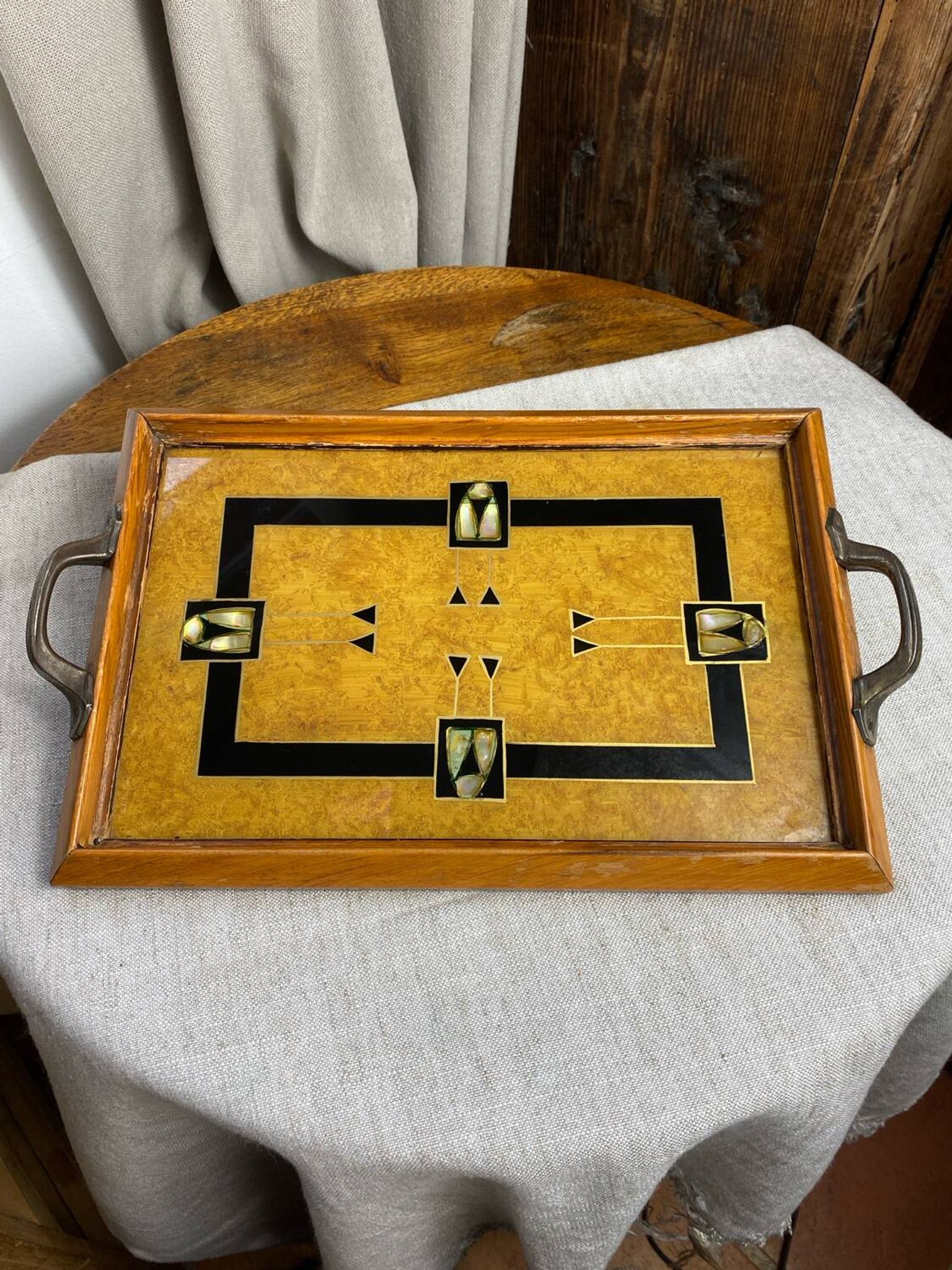 Plateau en marqueterie bois et nacre