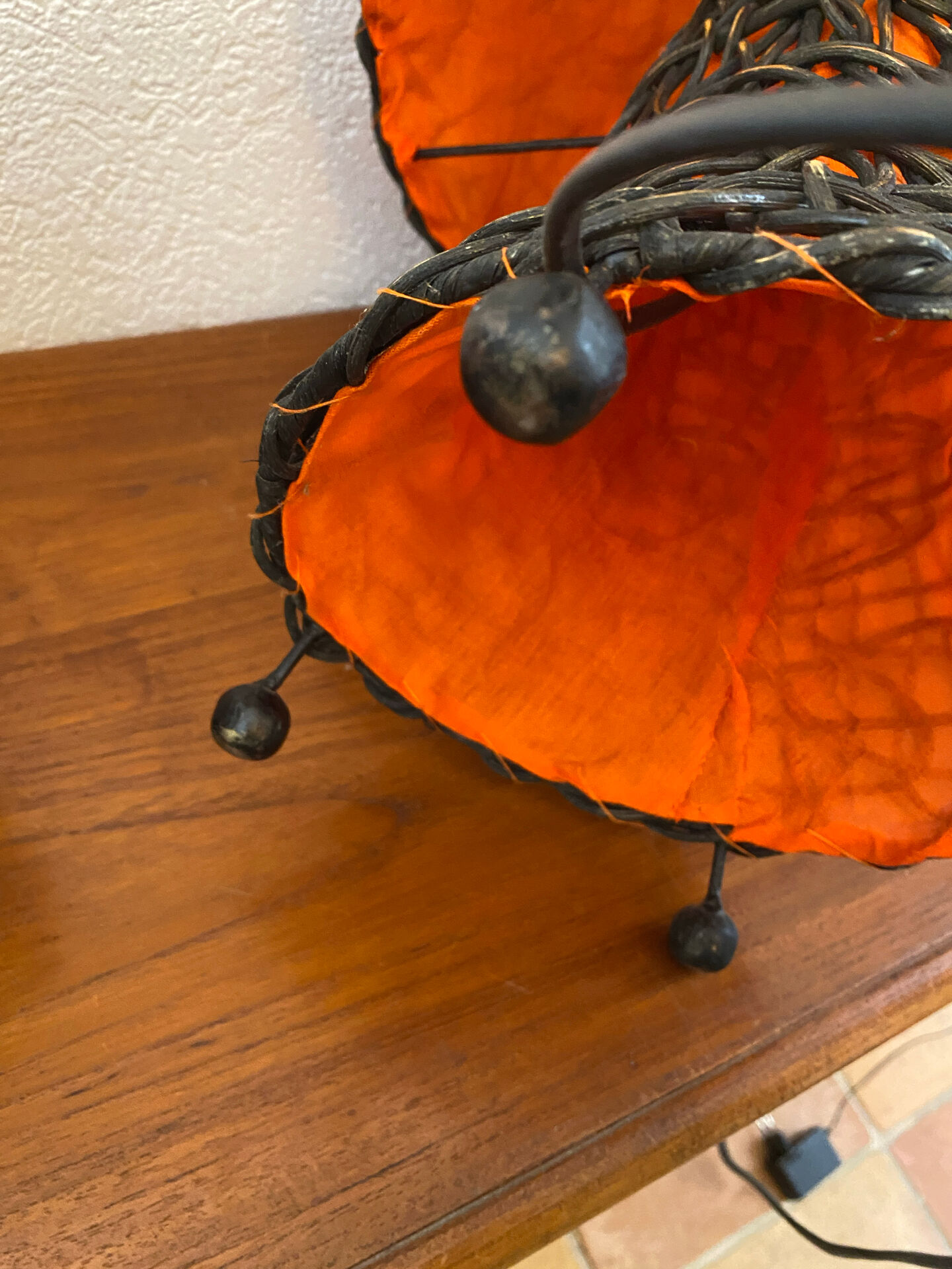 Large mushroom lamp in woven rattan