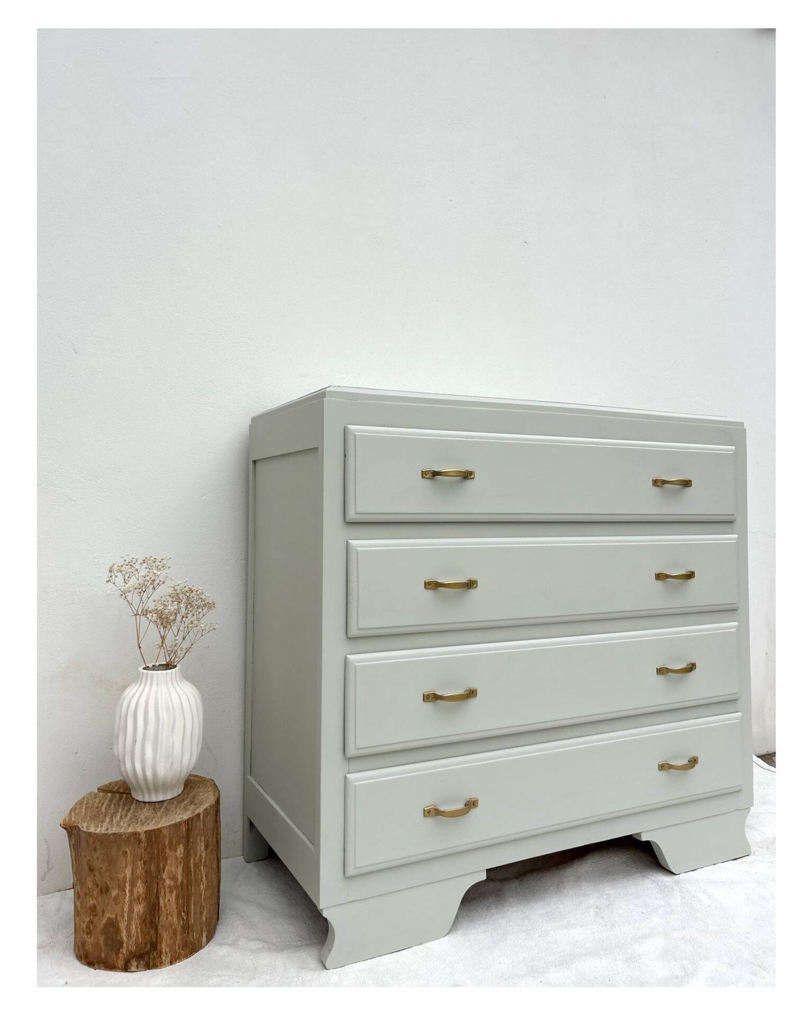 Renovated vintage chest of drawers