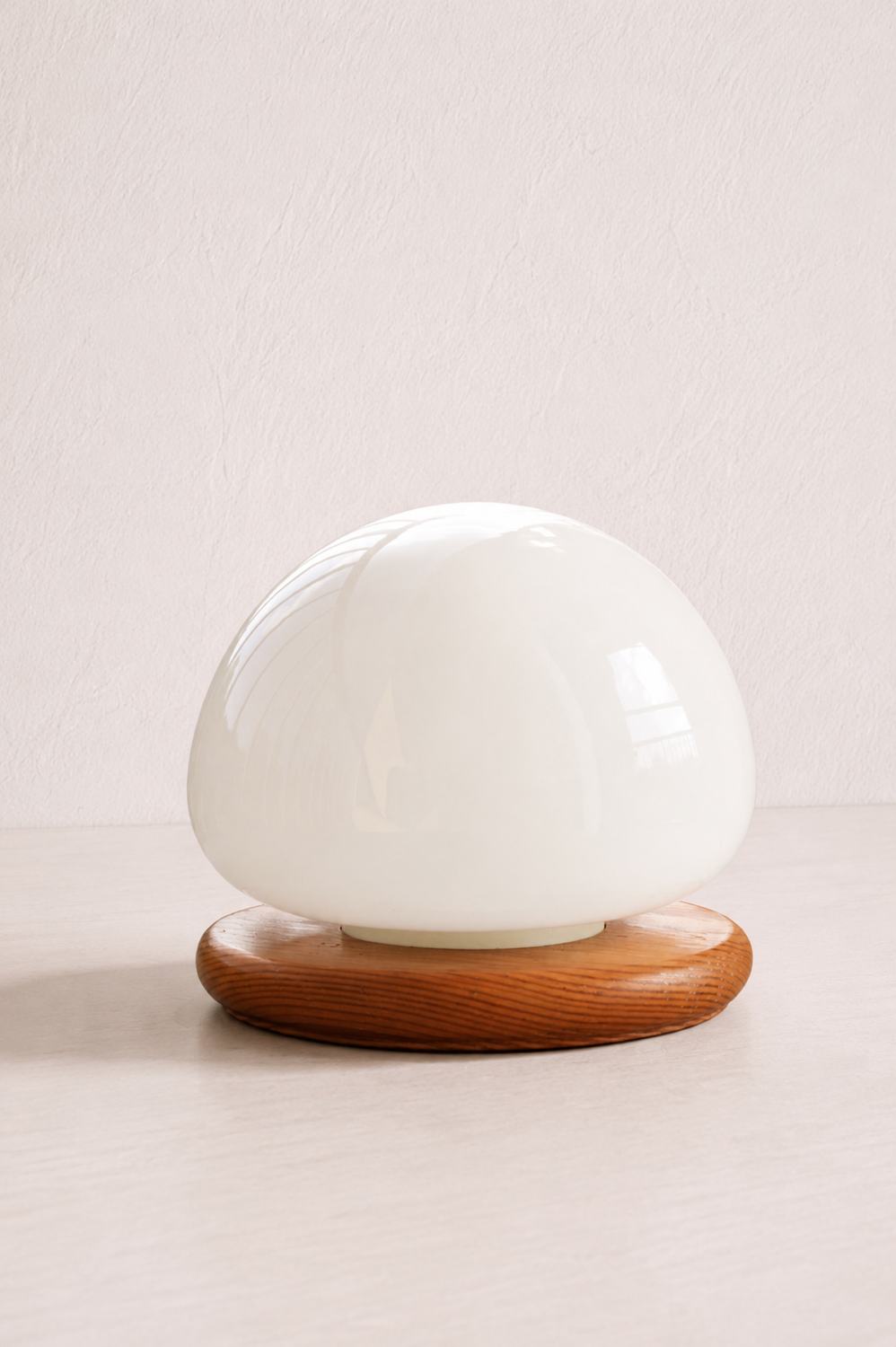 Lampe champignon en opaline et bois, années 80