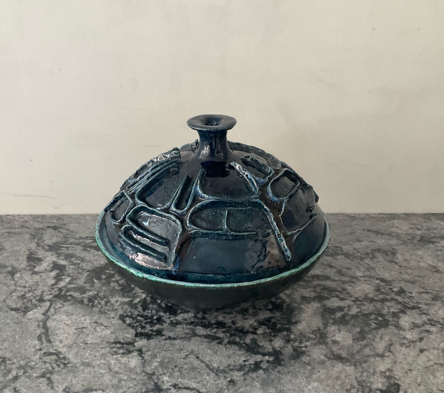 Vintage covered large pot in brutalist ceramic - Hungary