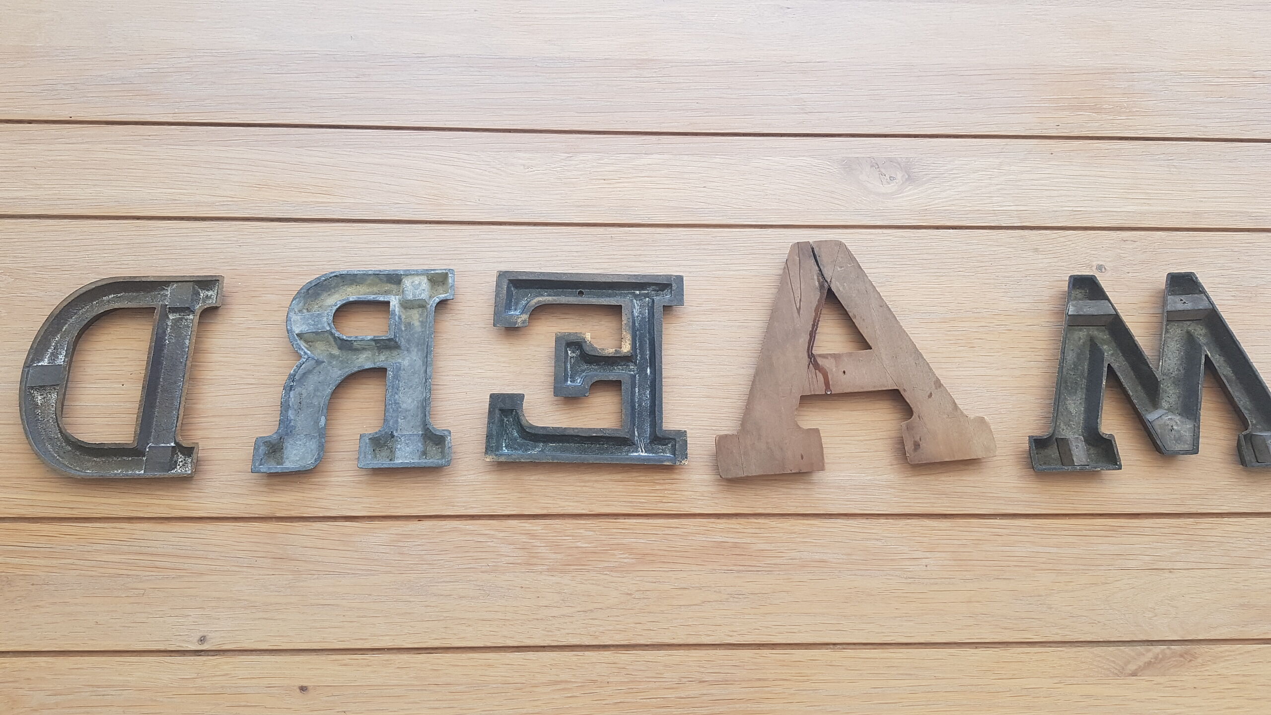 Old letters, word dream