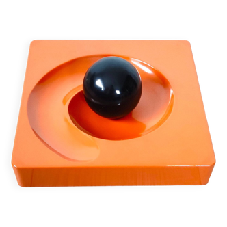 Vintage space age design ashtray by Eleonore Peduzzi Riva - Artemide