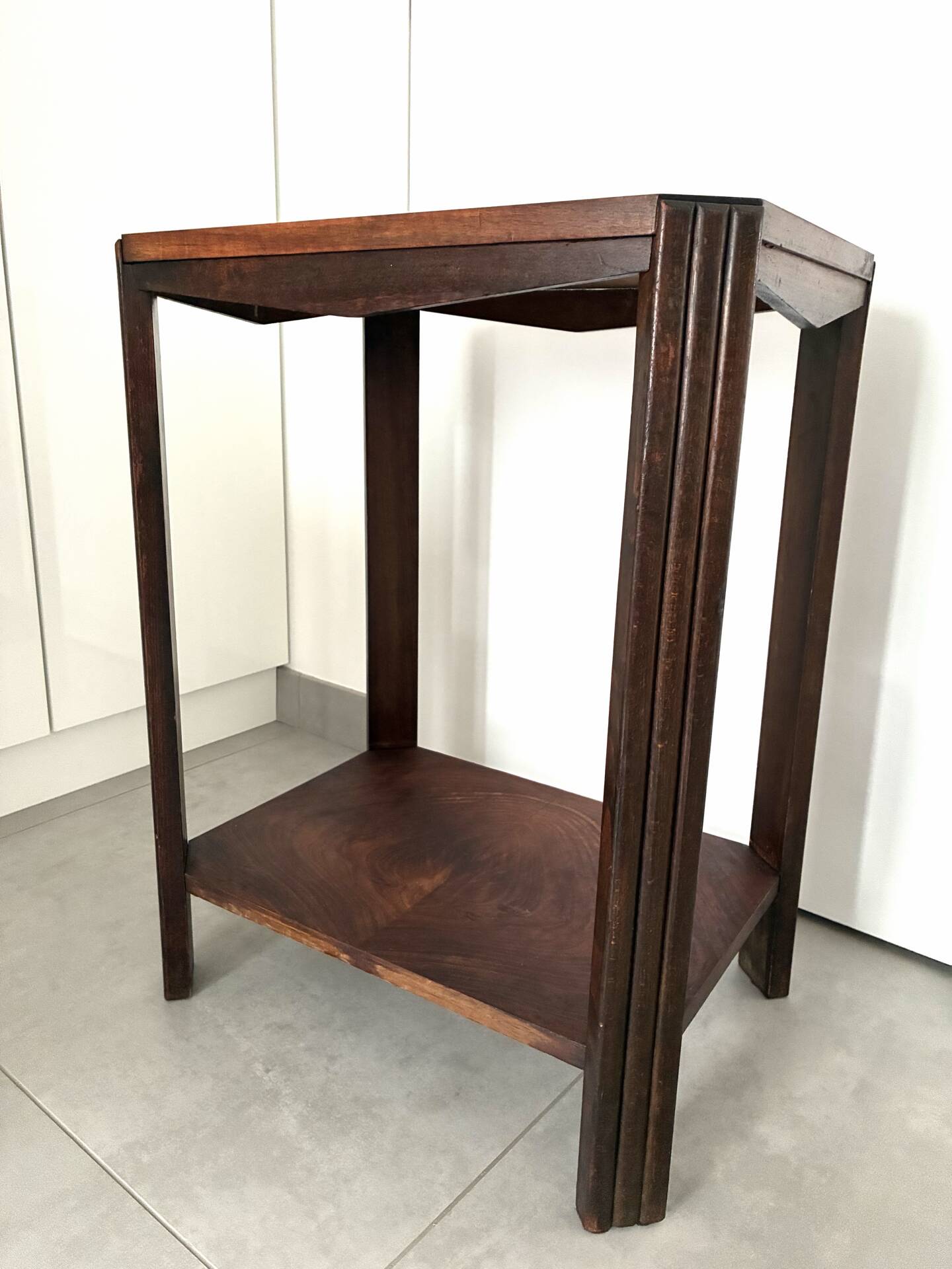 Art Deco Console 1930 walnut veneer.