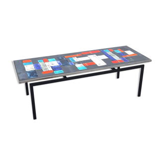 Ceramic coffee table by Juliette Belarti