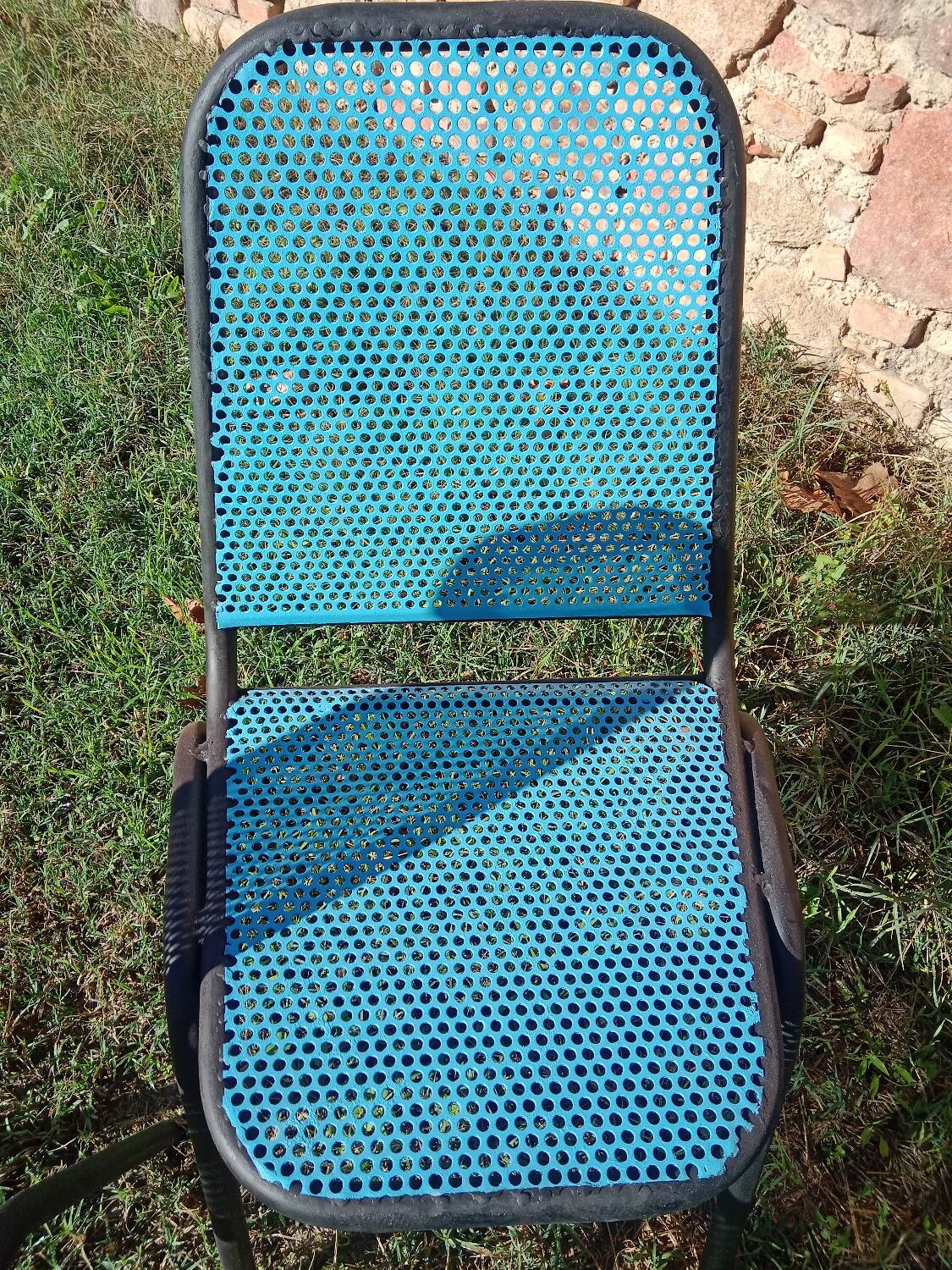 Chaise métal ajourées