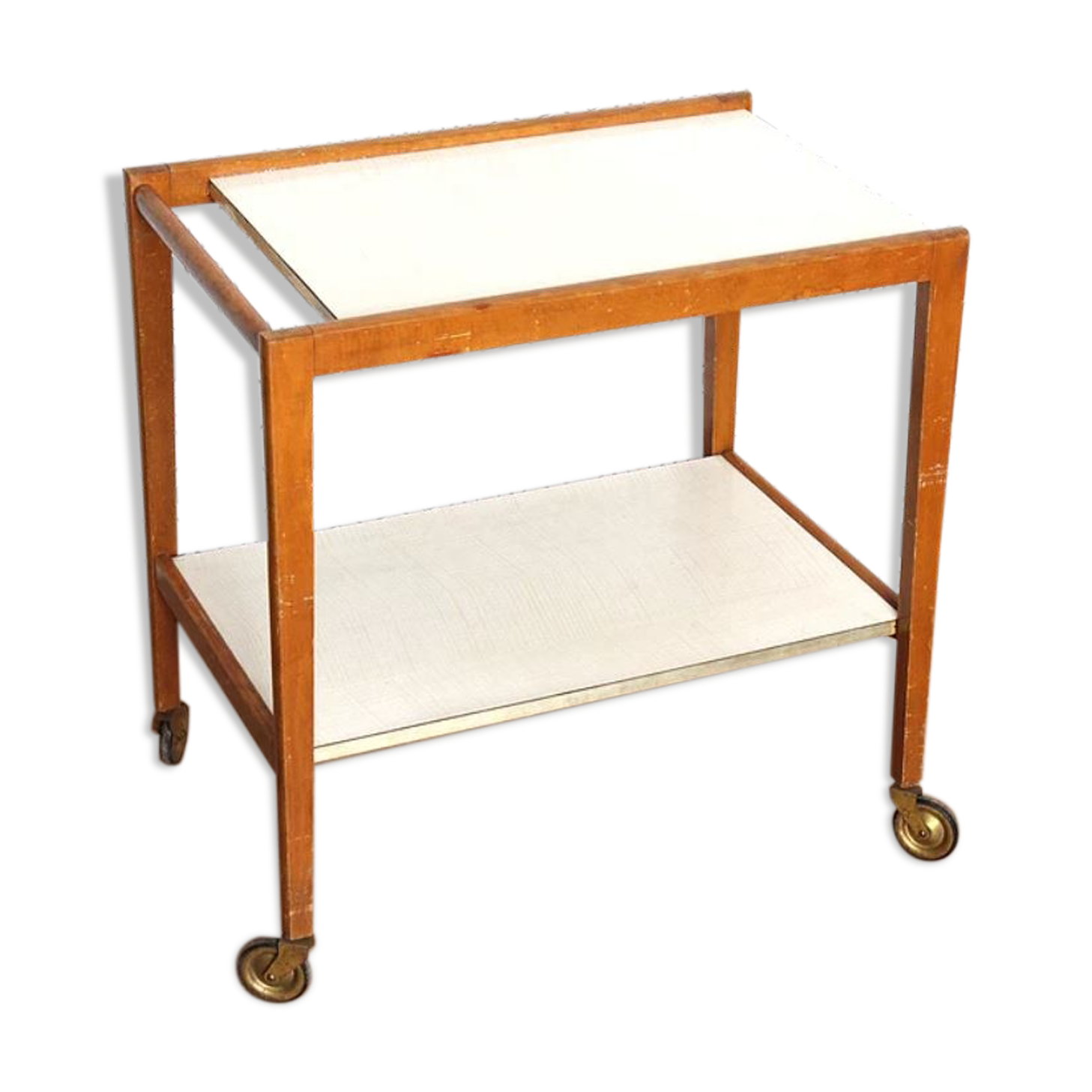 Service in wood and formica