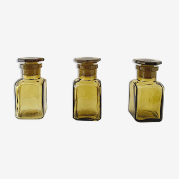 Set of 3 glass vials