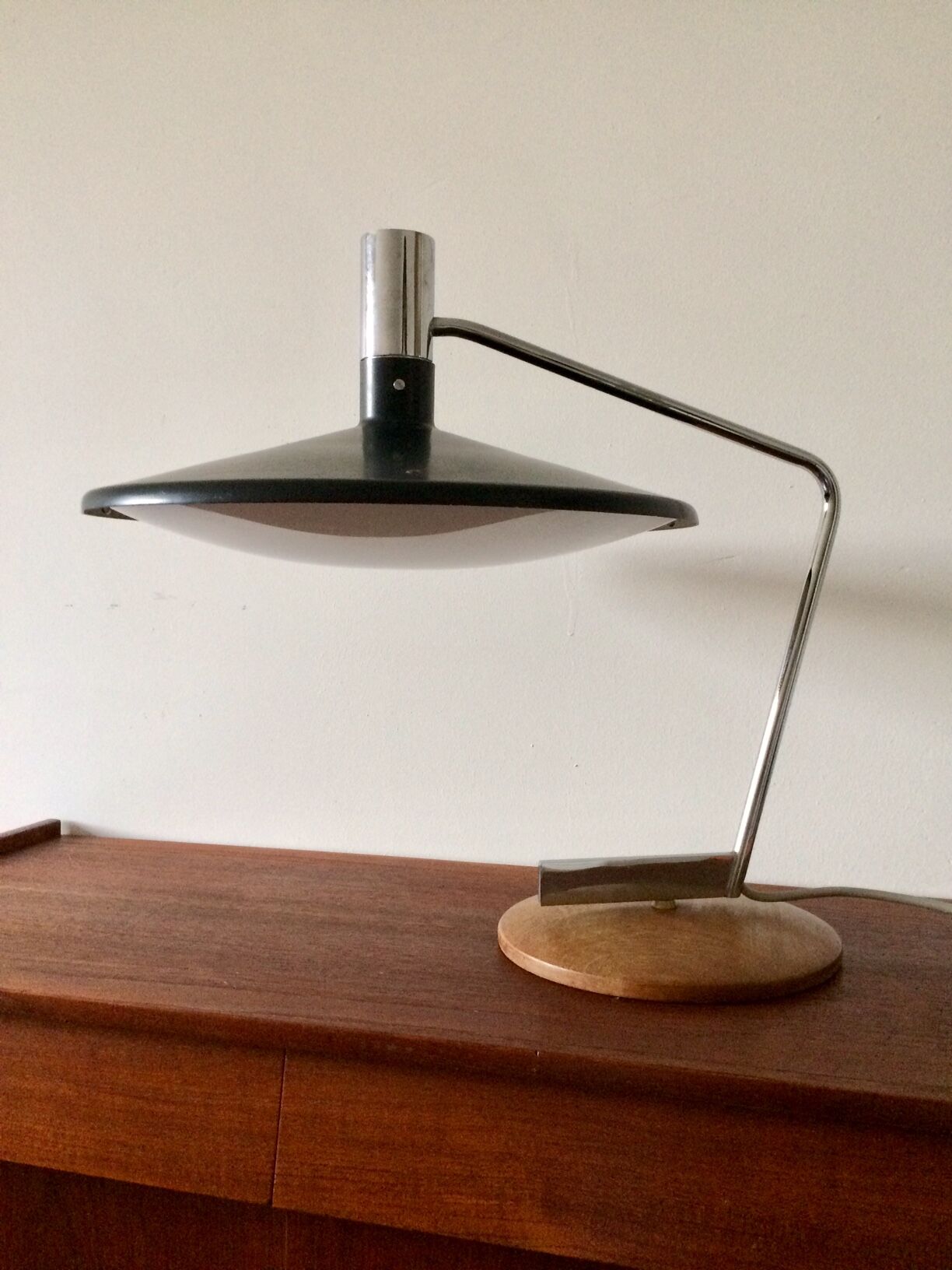 1960's desk lamp with turning base by George Frydman