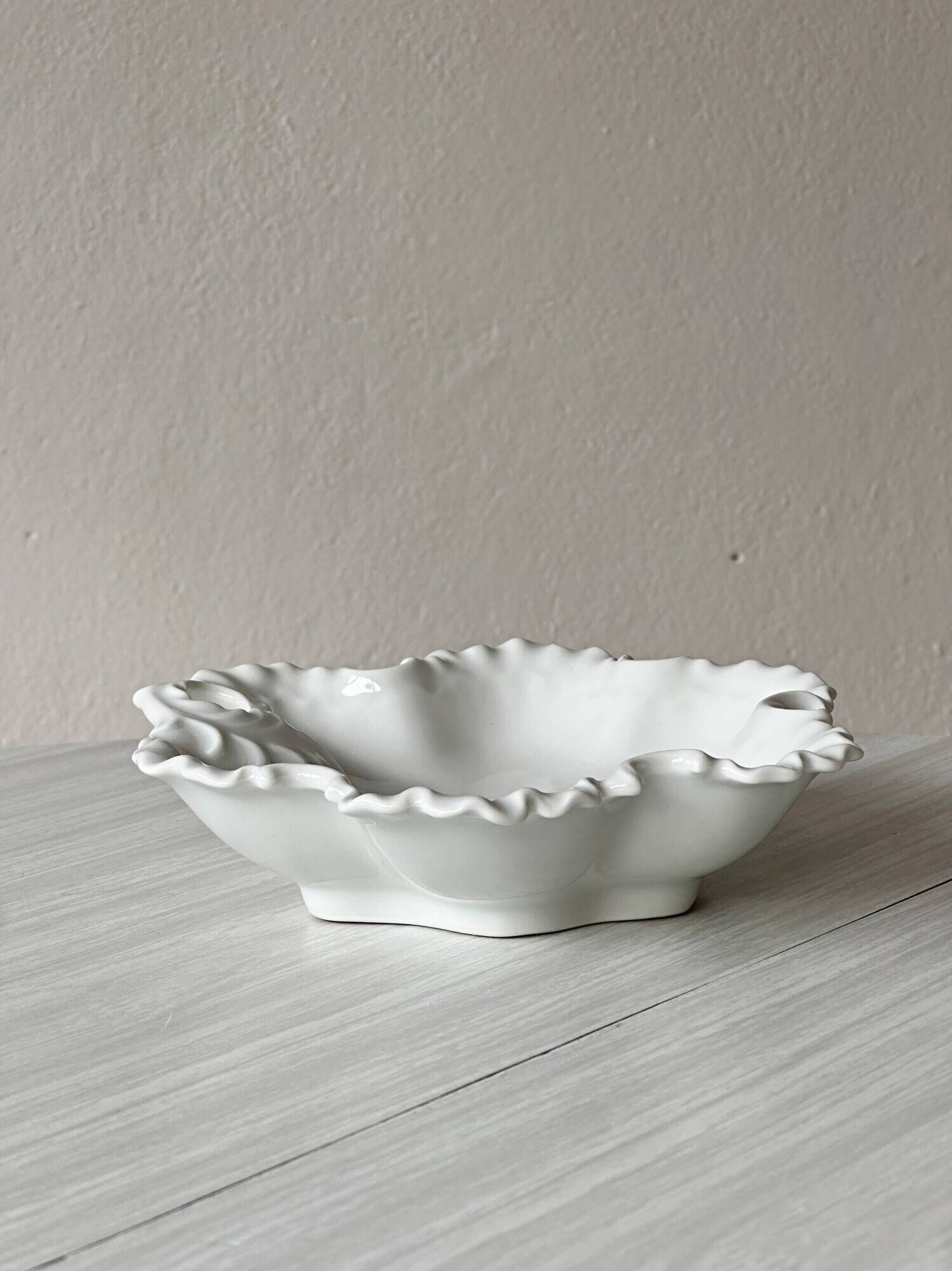 Coupelle porcelaine blanche forme feuille