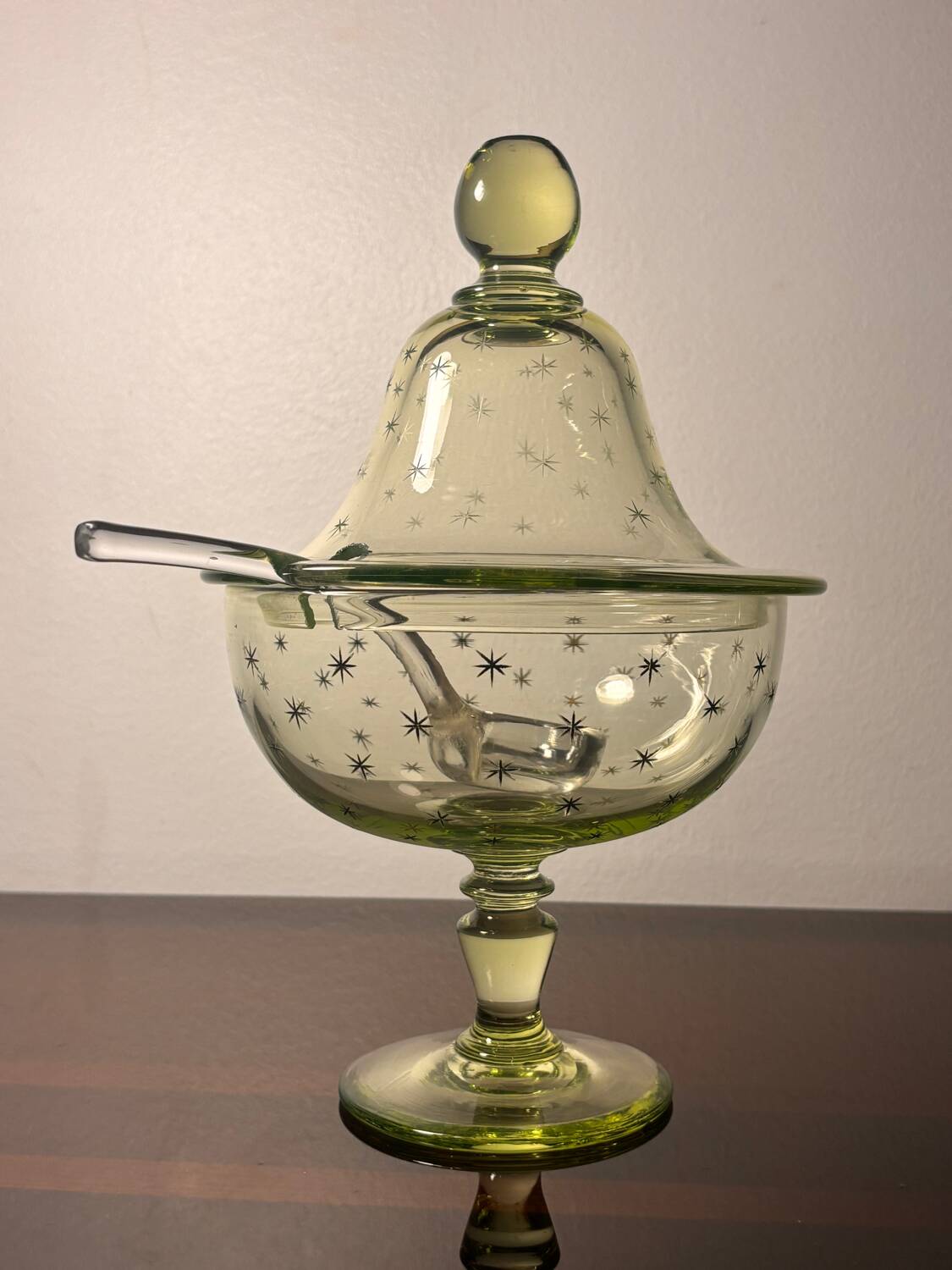 Baccarat/Saint Louis Compotier Ouraline crystal