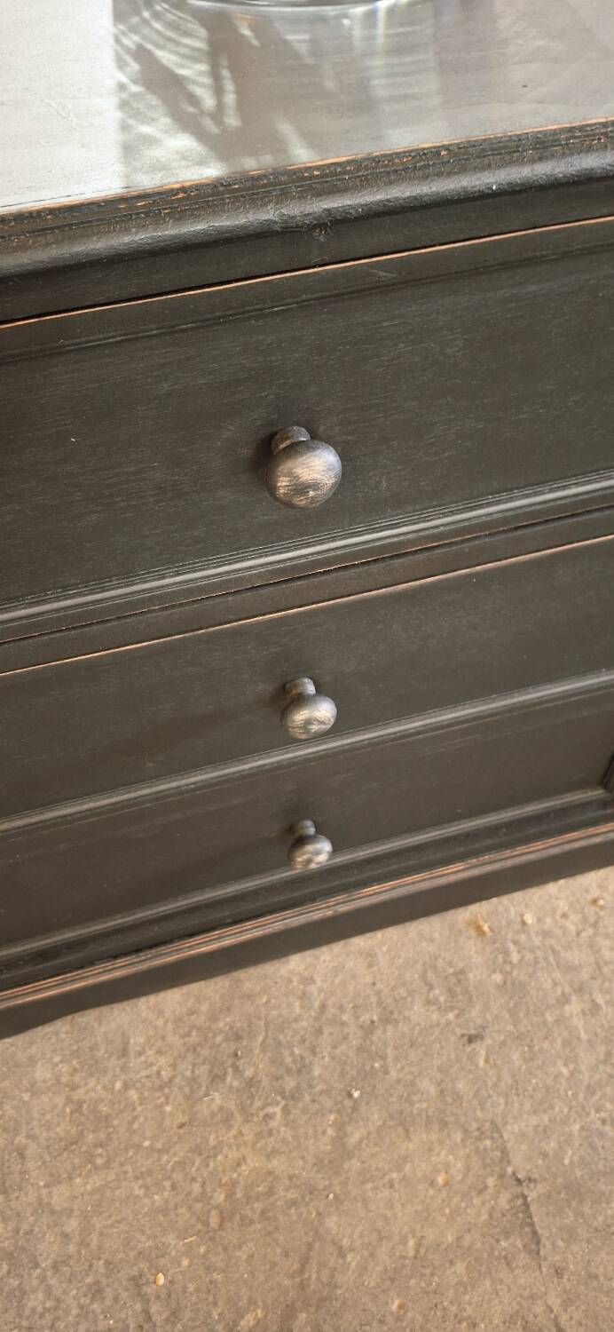 Craft cabinet with drawers